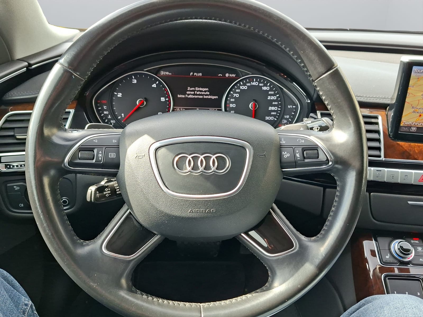 AUDI A8 3.0 TDI ultra quattro tiptronic-image-14