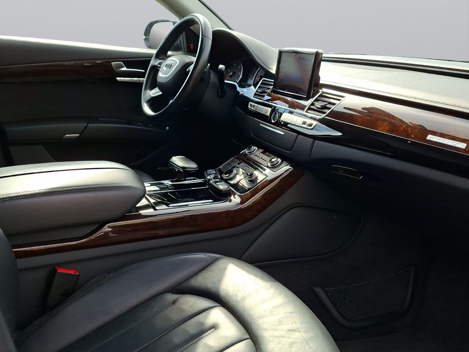 AUDI A8 3.0 TDI ultra quattro tiptronic-image-12