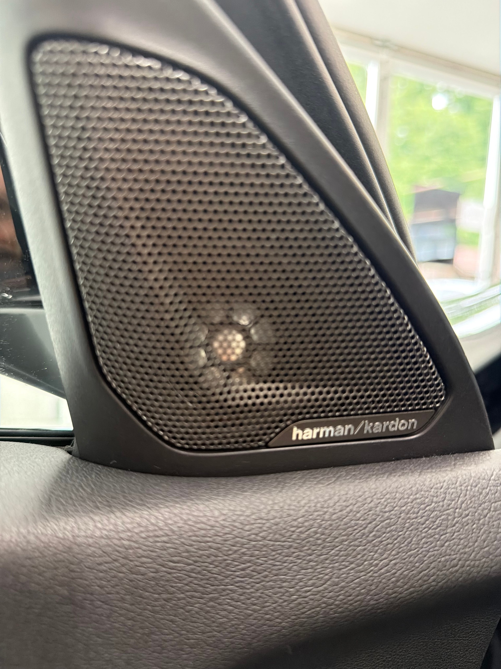 BMW M135i xDrive M Sport Pro Steptronic Edition-image-18