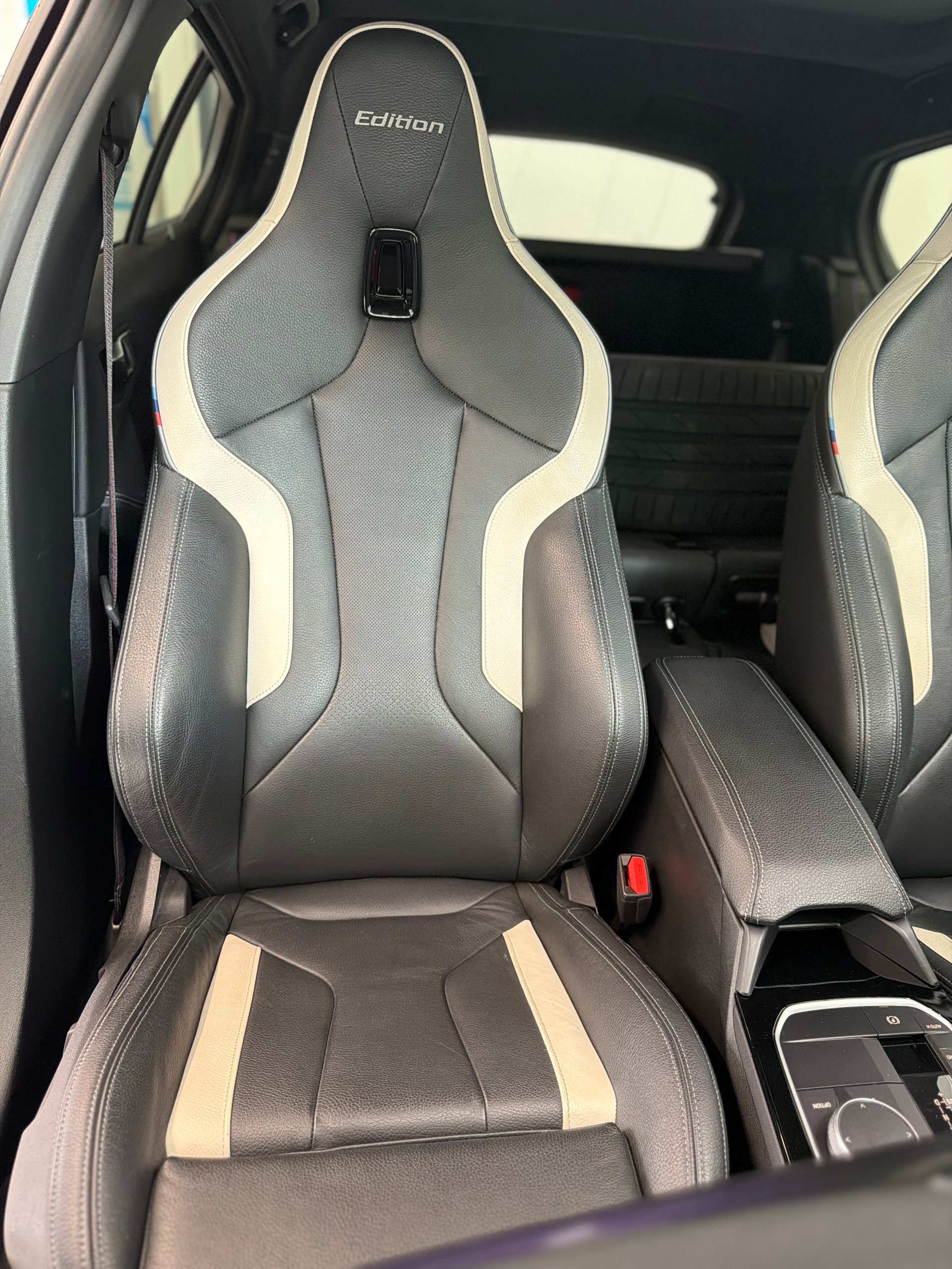 BMW M135i xDrive M Sport Pro Steptronic Edition-image-11