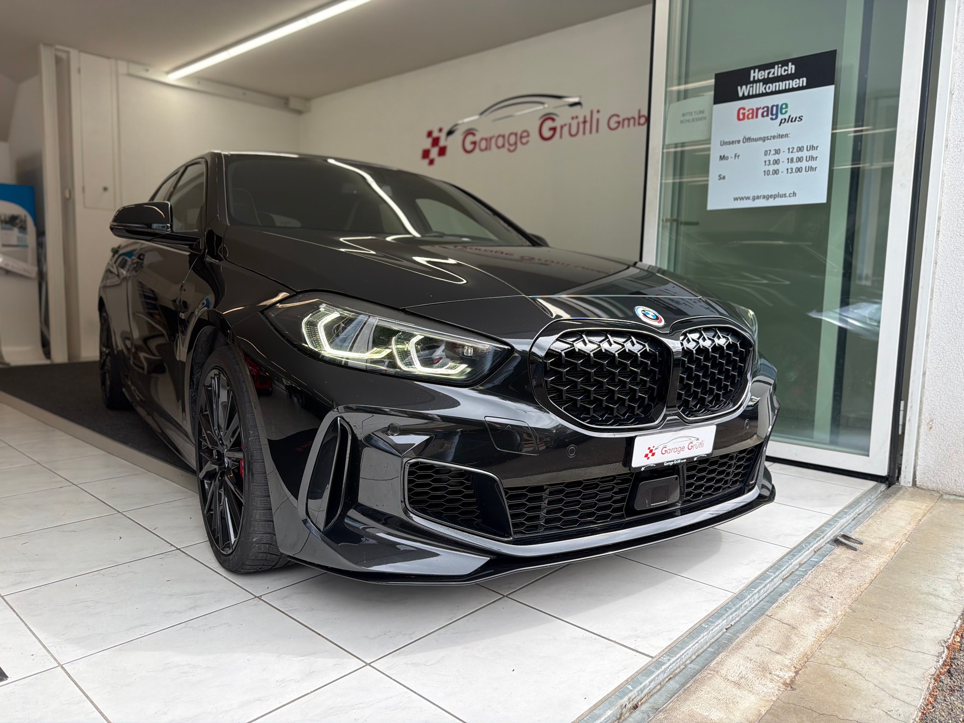 BMW M135i xDrive M Sport Pro Steptronic Edition-image-16