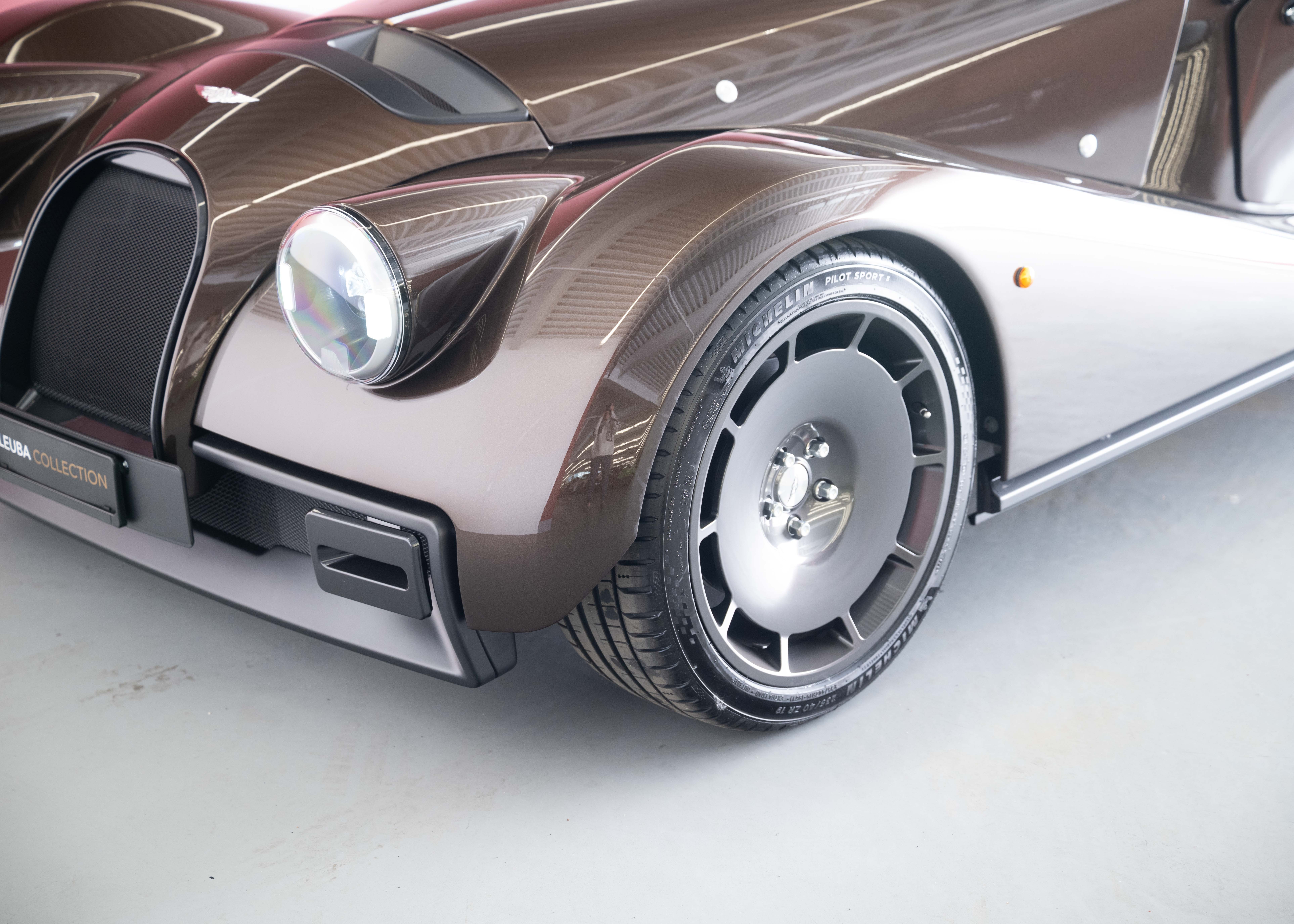 Image MORGAN PLUS-SIX Supersport 3.0 Bespoke (Swiss new car, special custom paint, full options, 42-month factory warranty)