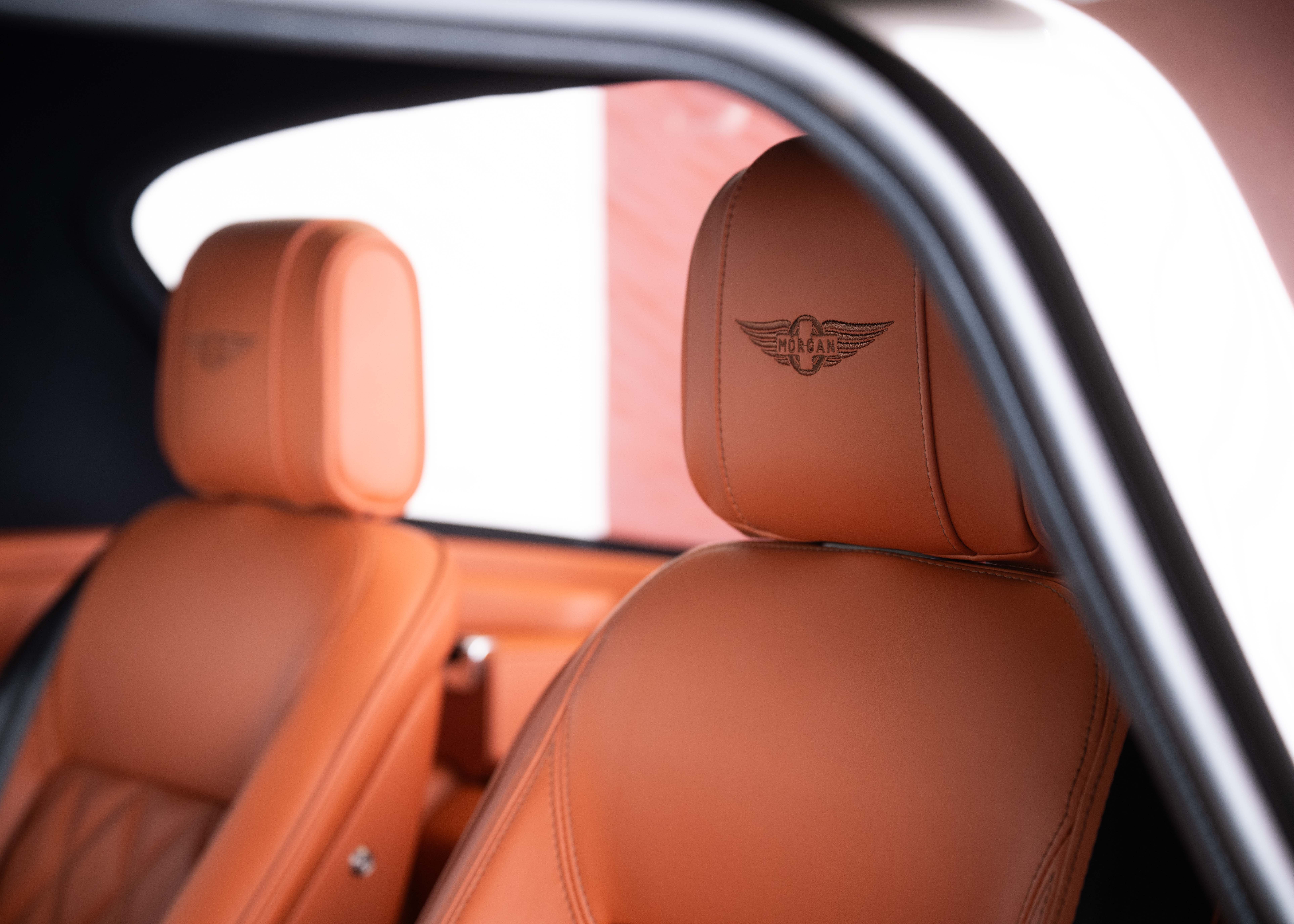 Image MORGAN PLUS-SIX Supersport 3.0 Bespoke (Swiss new car, special custom paint, full options, 42-month factory warranty)