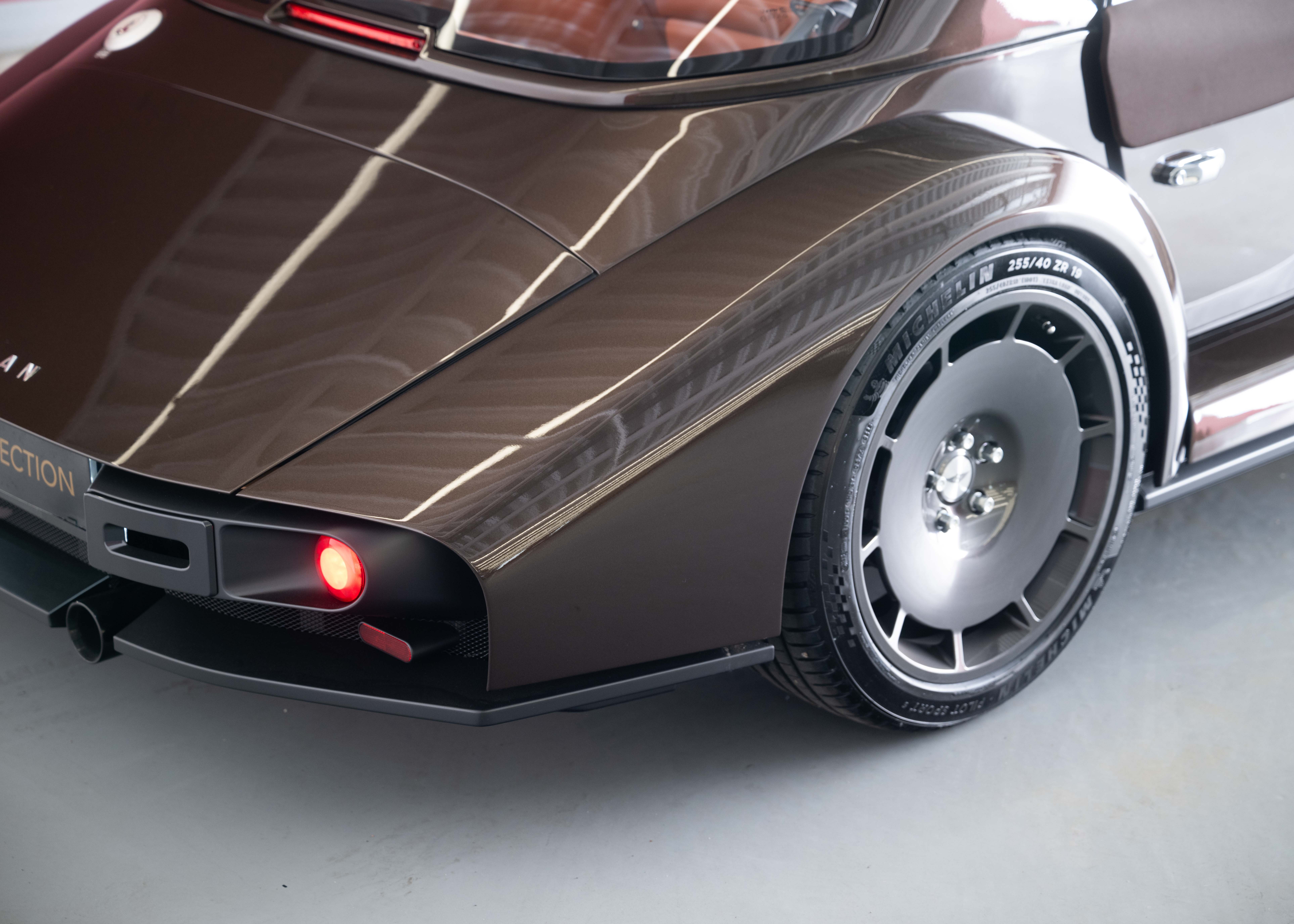 Image MORGAN PLUS-SIX Supersport 3.0 Bespoke (Swiss new car, special custom paint, full options, 42-month factory warranty)
