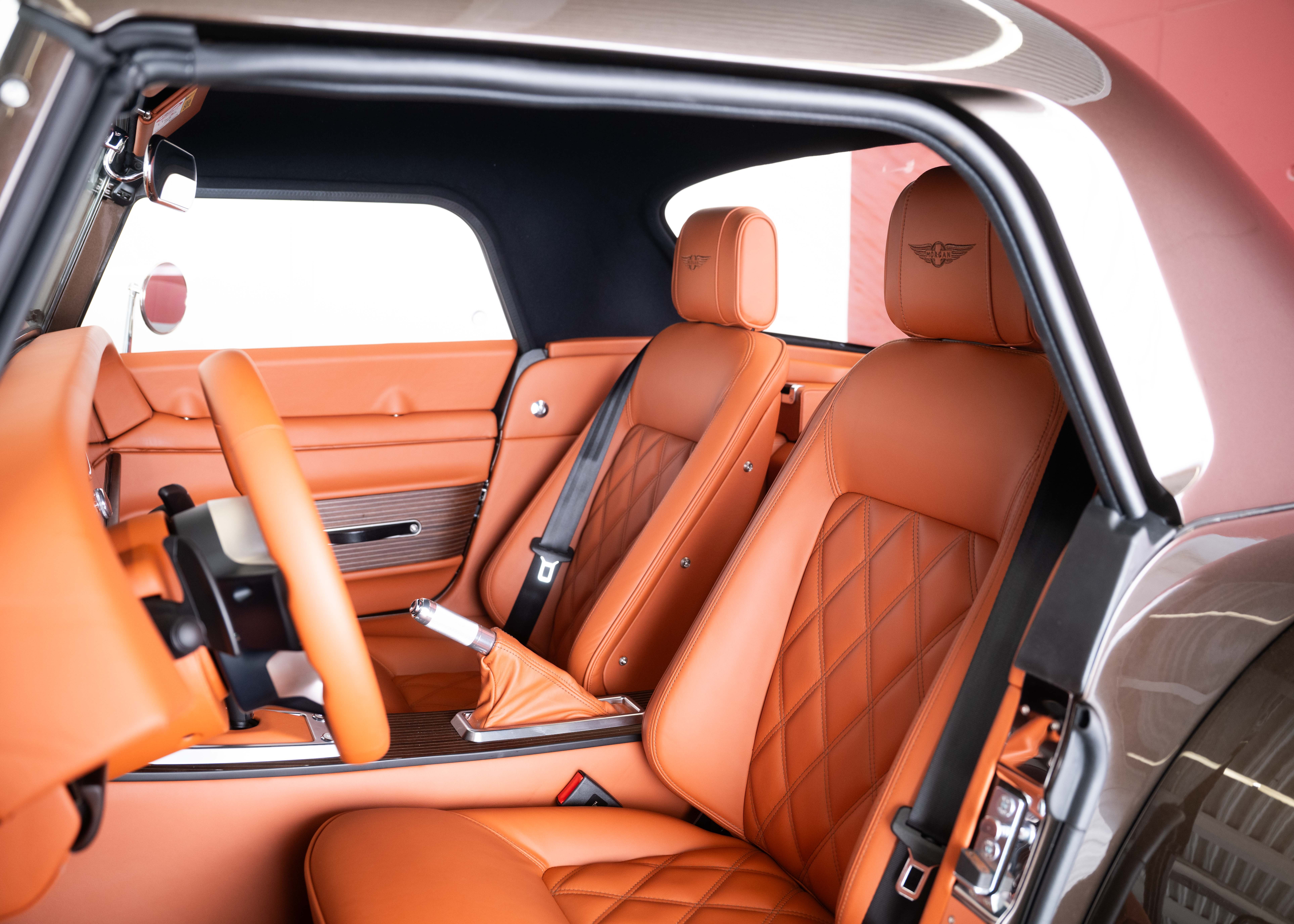 Image MORGAN PLUS-SIX Supersport 3.0 Bespoke (Swiss new car, special custom paint, full options, 42-month factory warranty)