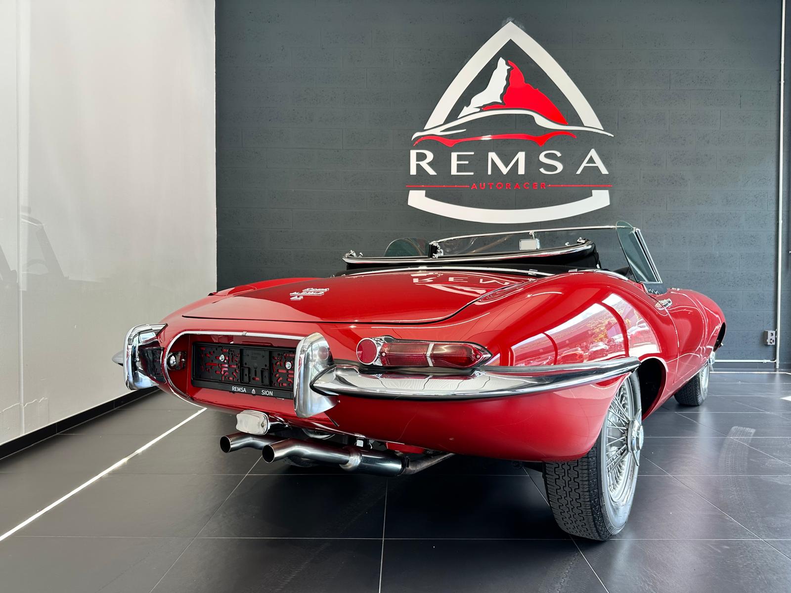 JAGUAR E-Type Cabriolet série 1.5 4.2-image-1