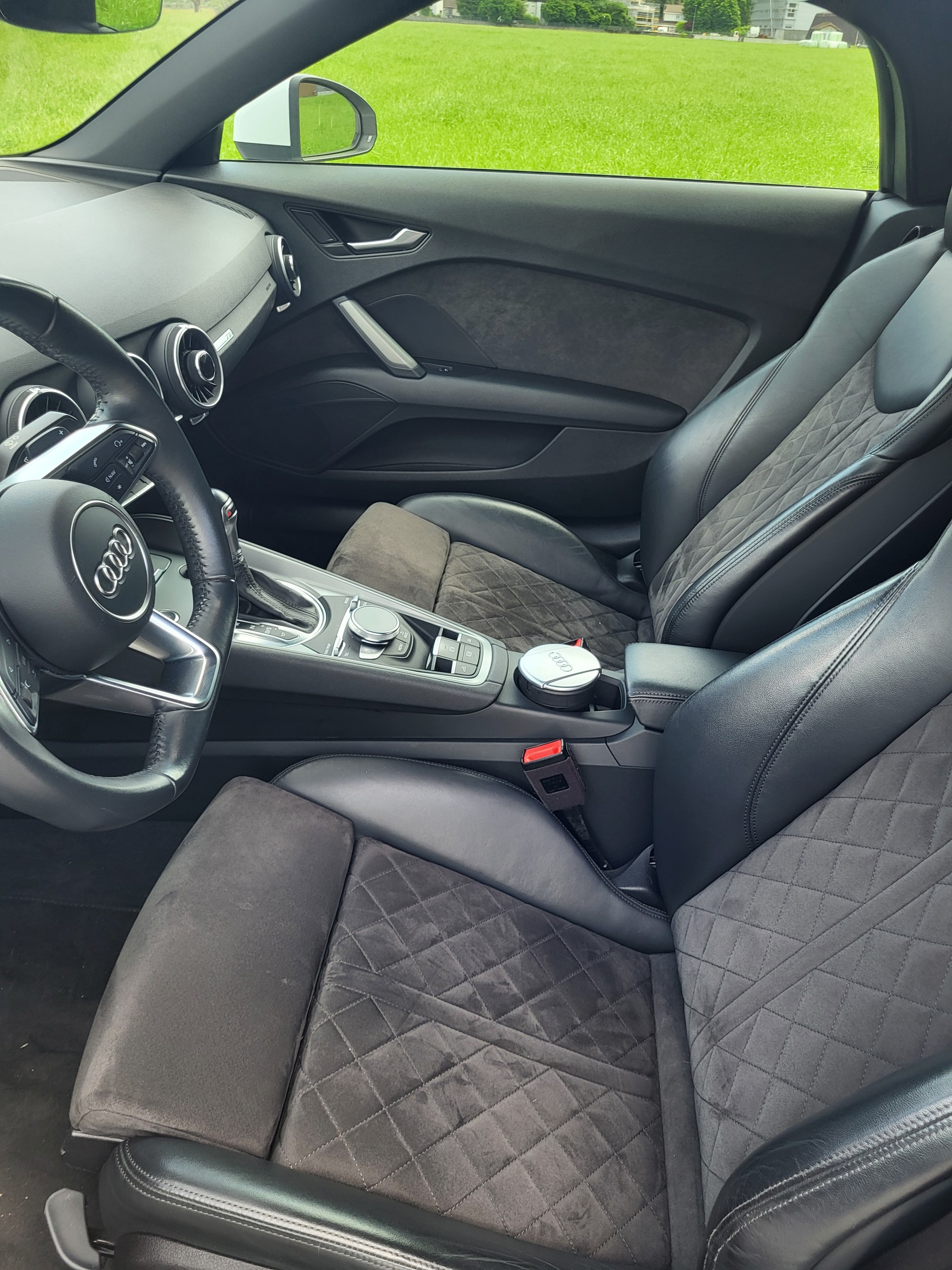 AUDI TT 1.8T Roadster-image-4