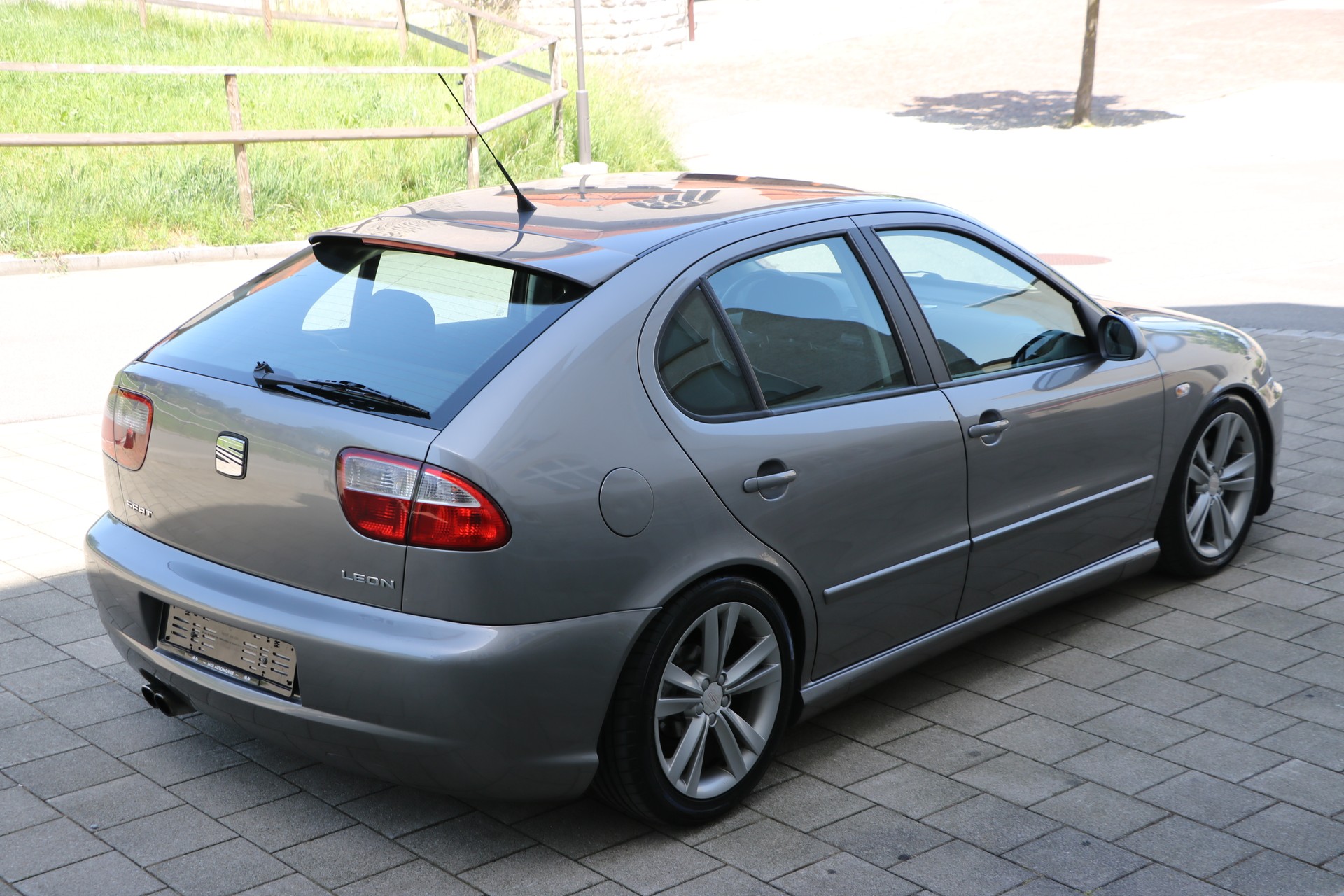SEAT Leon 1.9 TDI Formula Racing-image-5