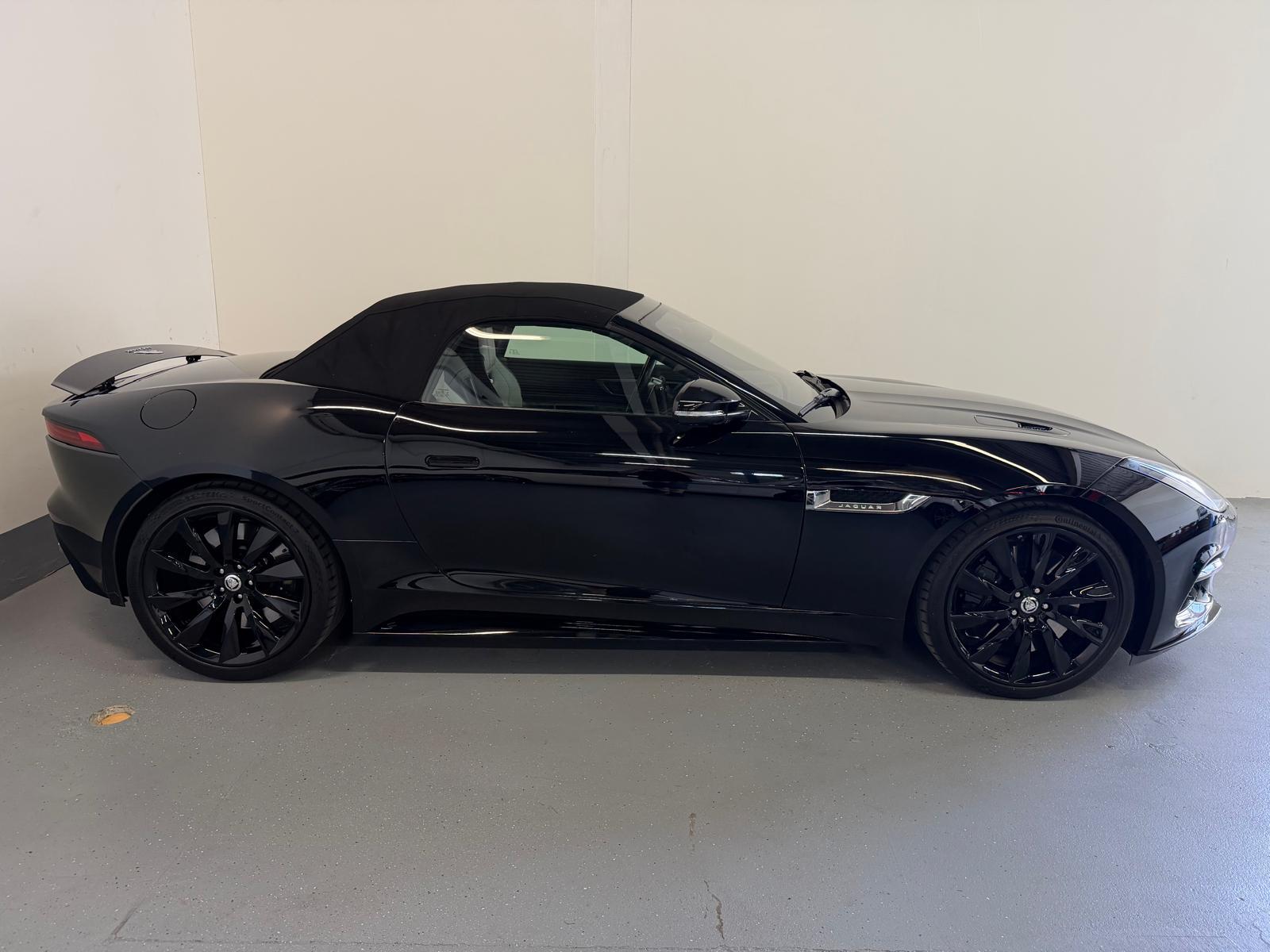 JAGUAR F-Type Convertible 5.0 V8 S/C R AWD Automatik-image-17