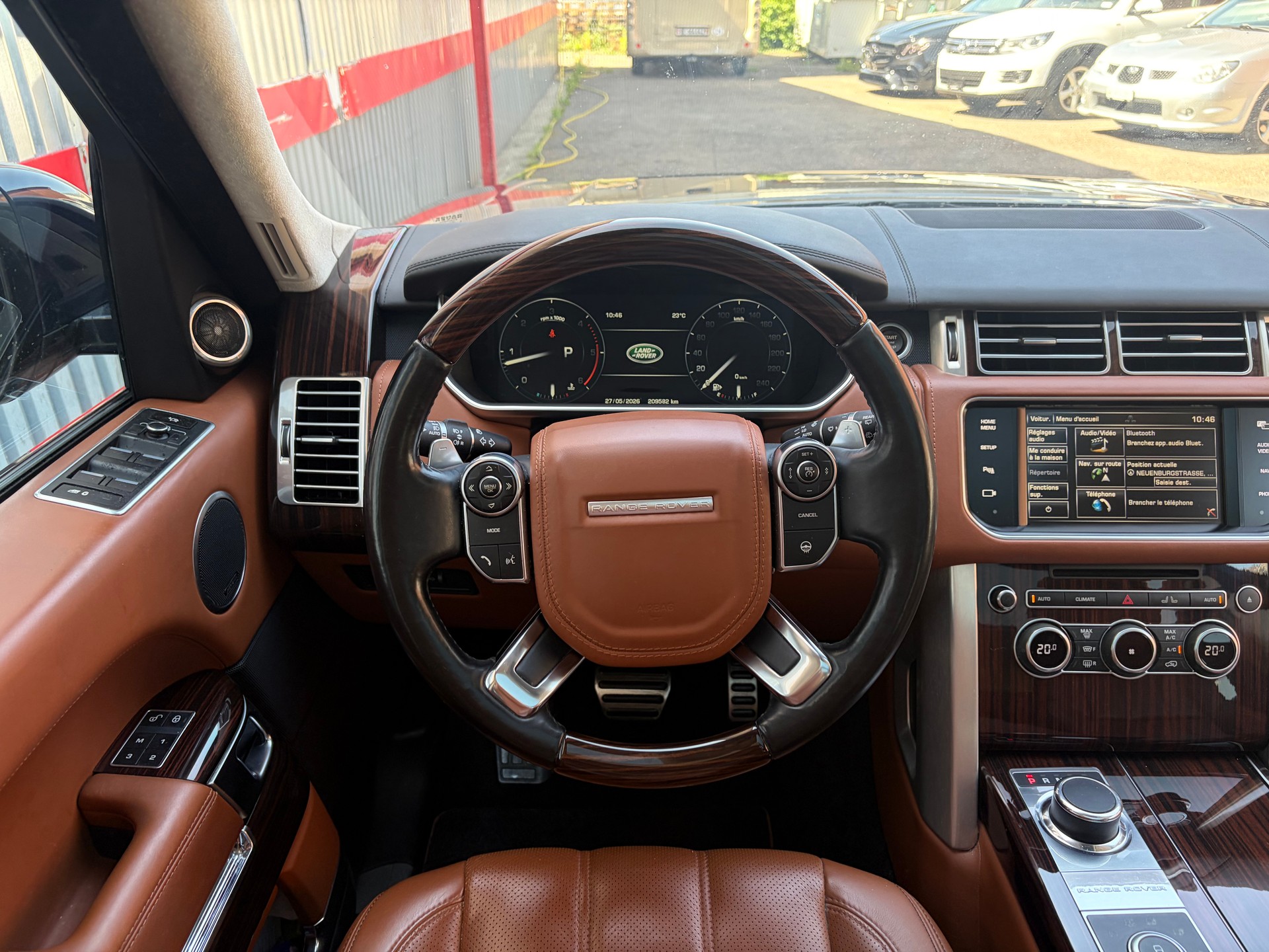 LAND ROVER Range Rover 4.4 SDV8 Autobiography Automatic-image-14