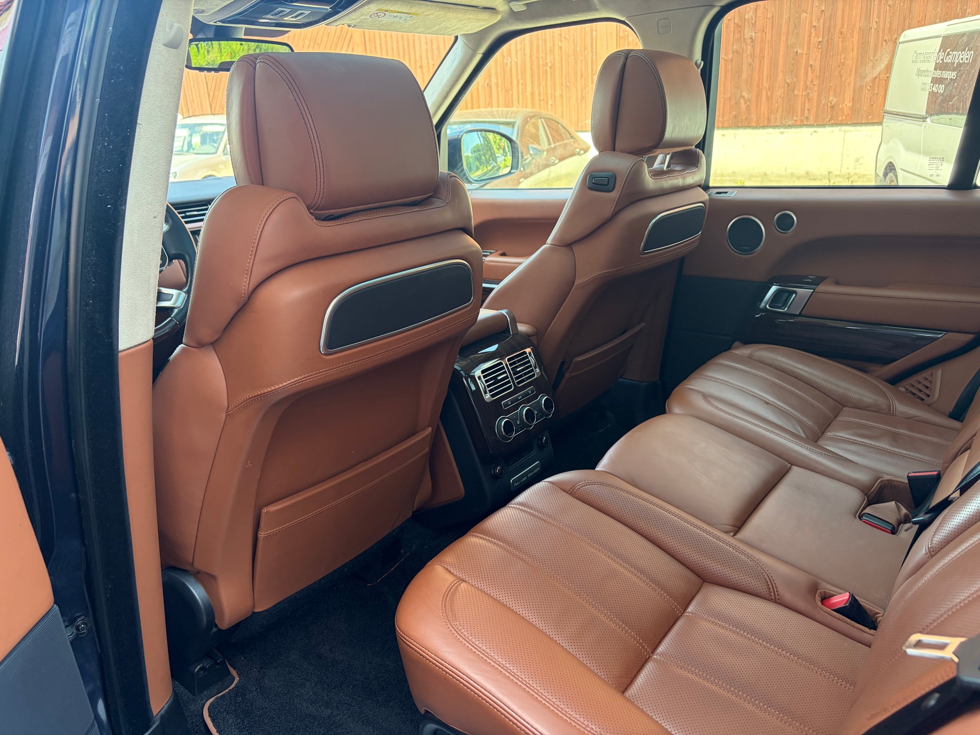 LAND ROVER Range Rover 4.4 SDV8 Autobiography Automatic-image-7
