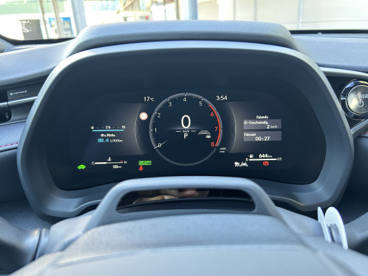 LEXUS LBX AWD Emotion CVT-image-12