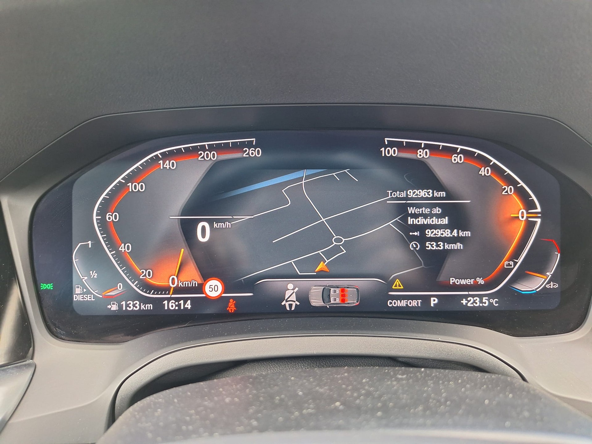 BMW 320d xDrive 48V Touring Steptronic-image-9