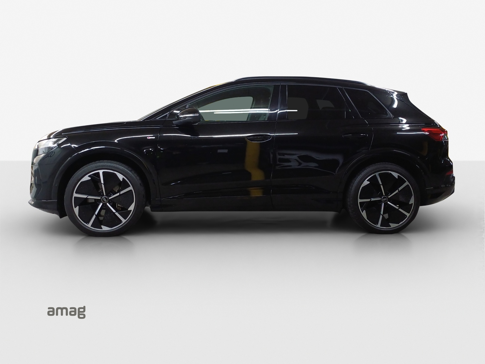 AUDI Q4 e-tron 50 quattro-image-1