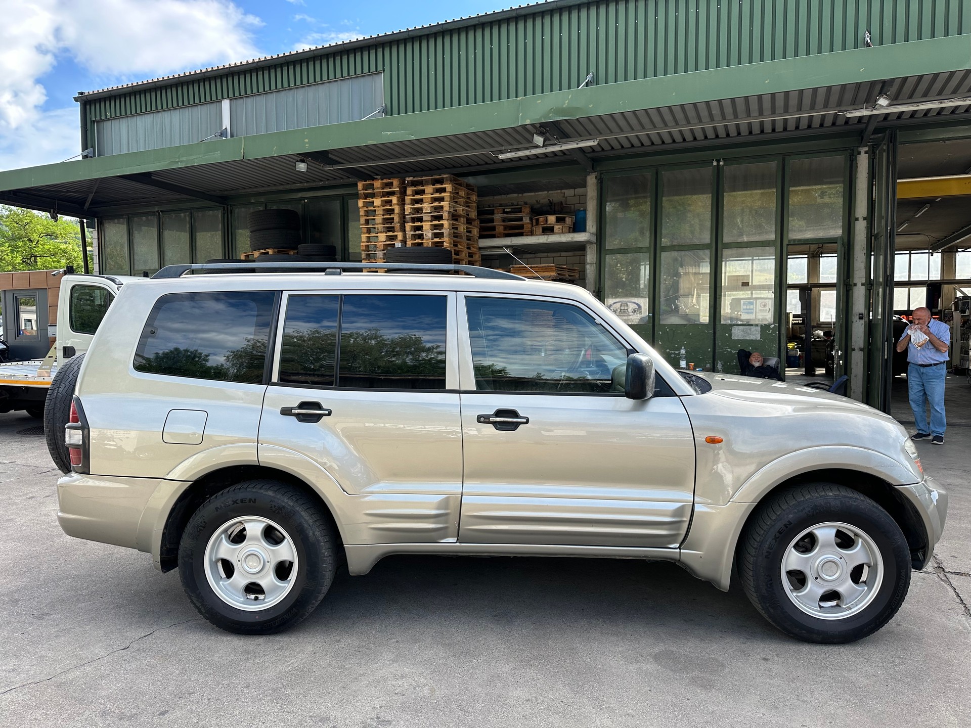 MITSUBISHI Pajero 3.2 DI-D Avance-image-3