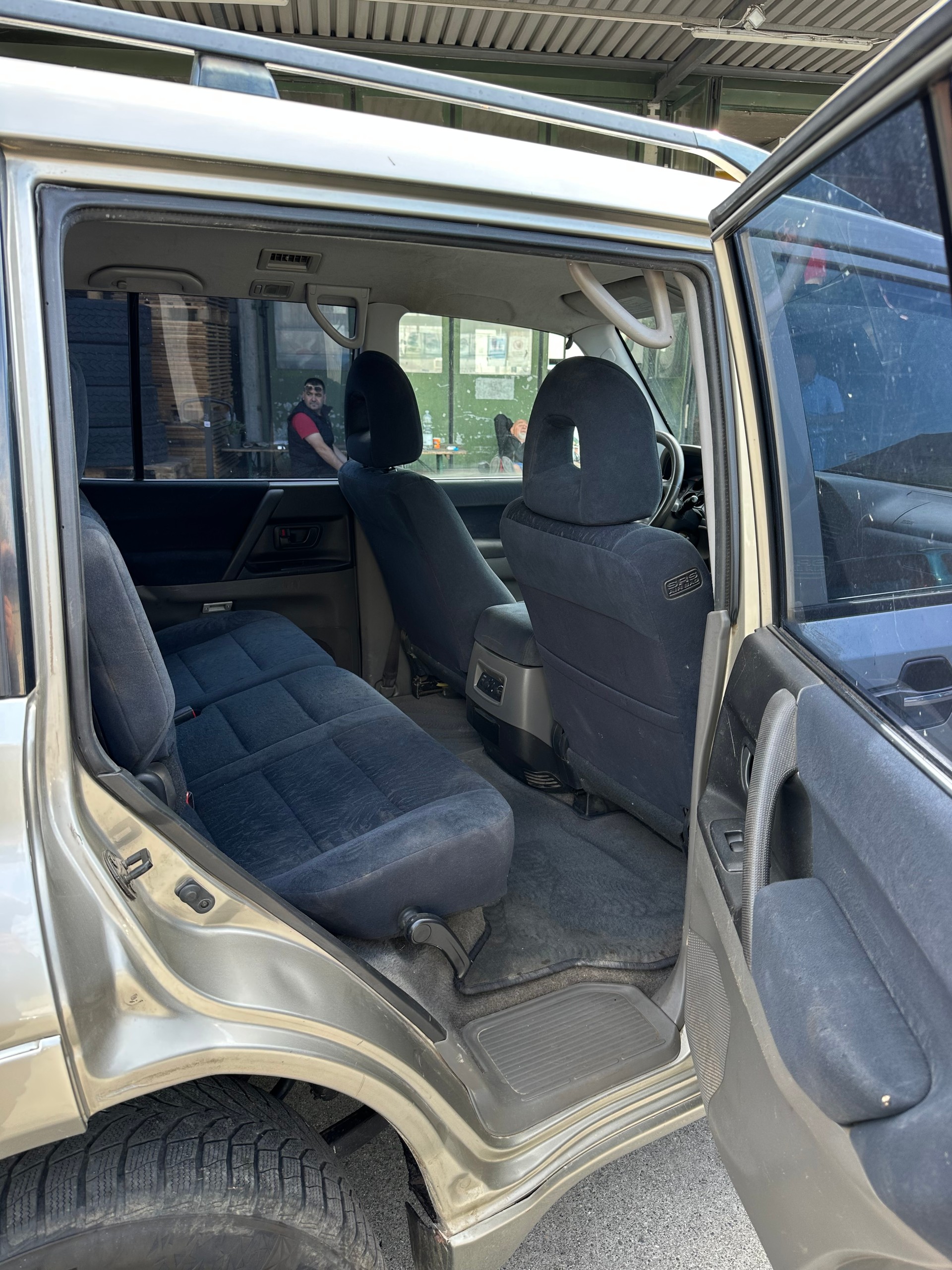 MITSUBISHI Pajero 3.2 DI-D Avance-image-11