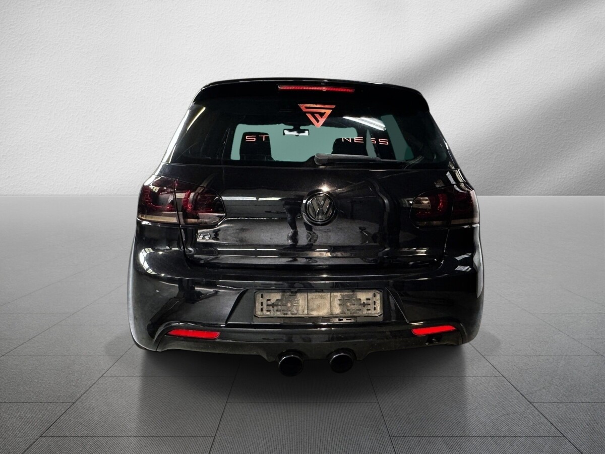 VW Golf 2.0 TSI R 4Motion DSG-image-3
