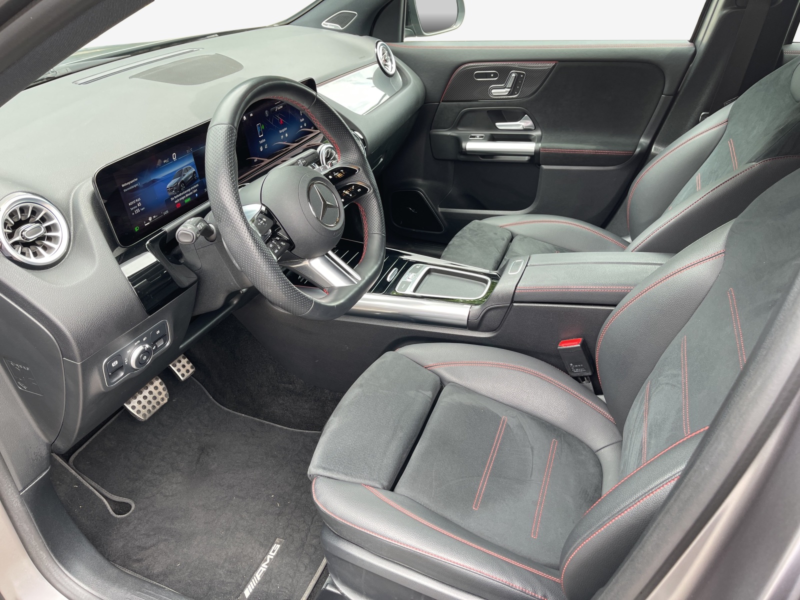 MERCEDES-BENZ GLA 250 e 8G-DCT-image-8