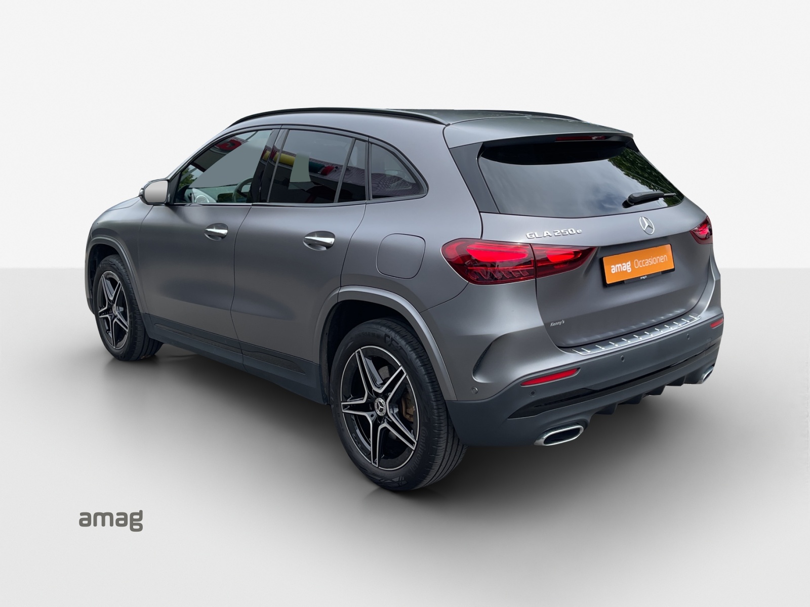 MERCEDES-BENZ GLA 250 e 8G-DCT-image-2