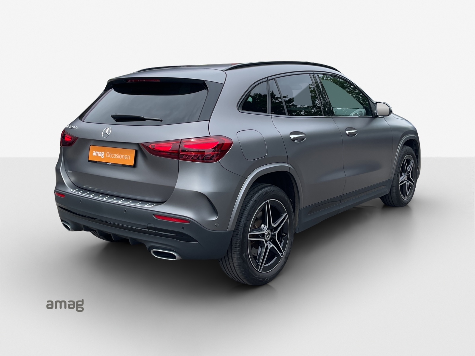 MERCEDES-BENZ GLA 250 e 8G-DCT-image-5