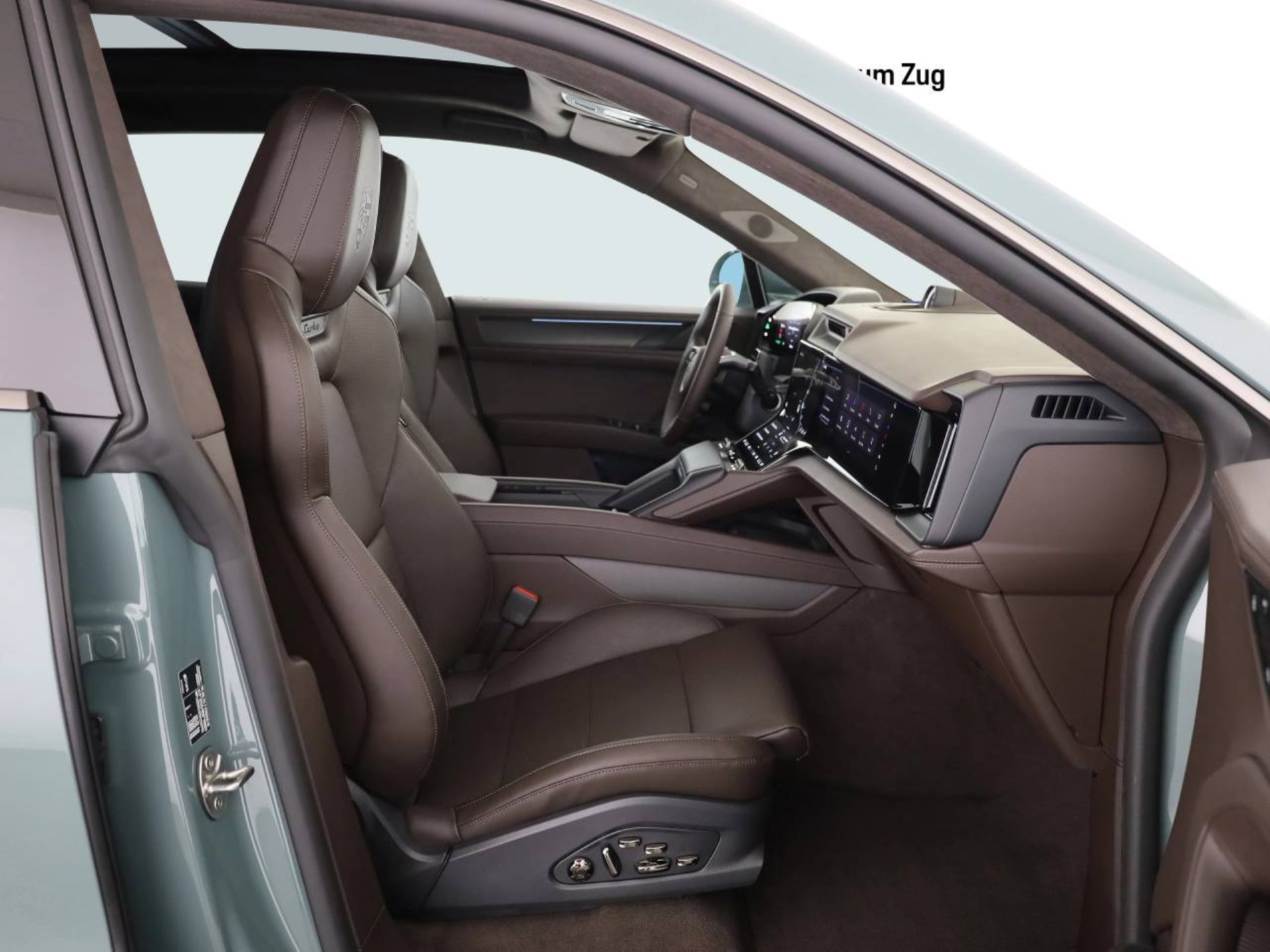 PORSCHE Cayenne Turbo Electric-image-9