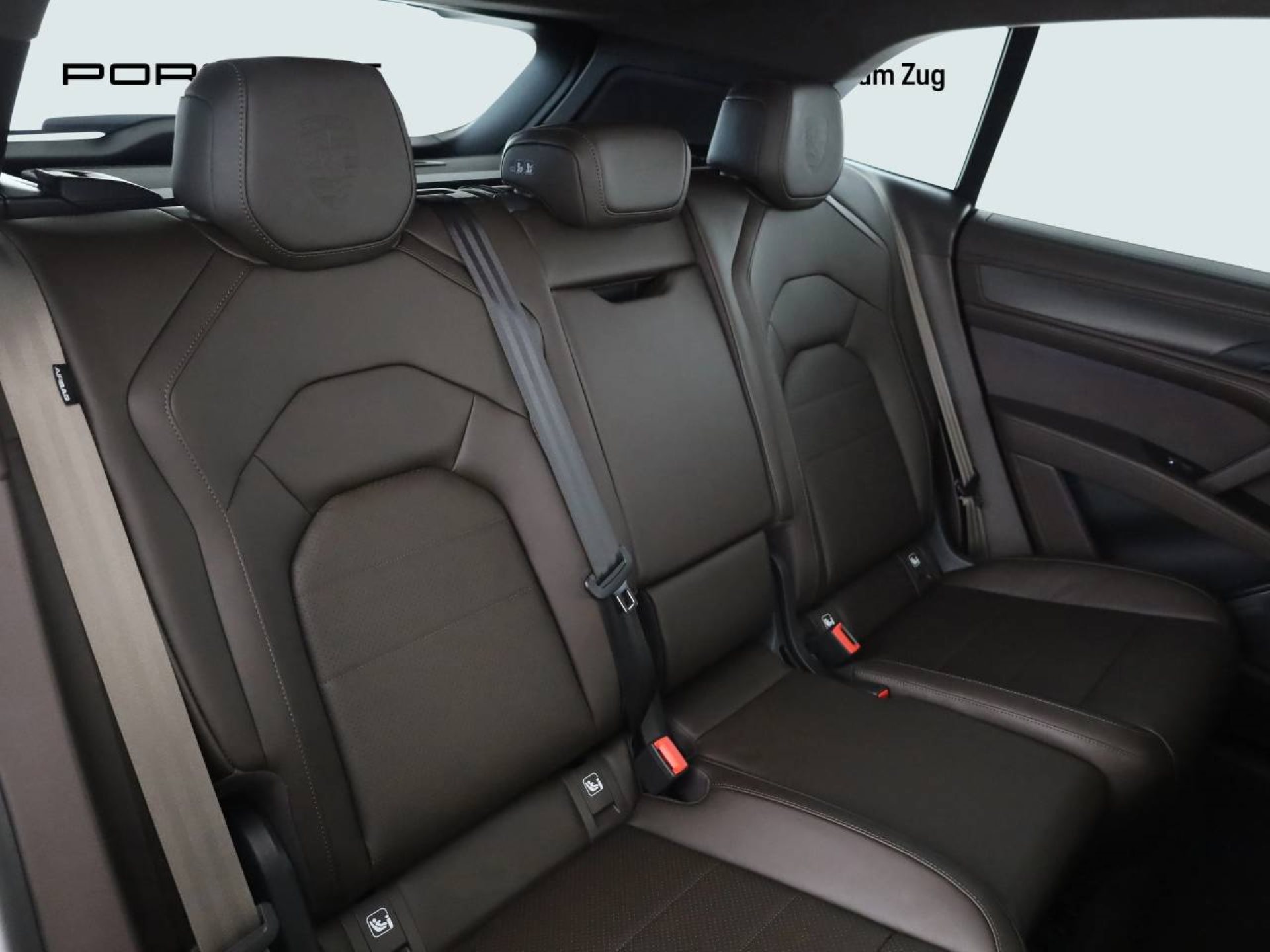 PORSCHE Cayenne Turbo Electric-image-11