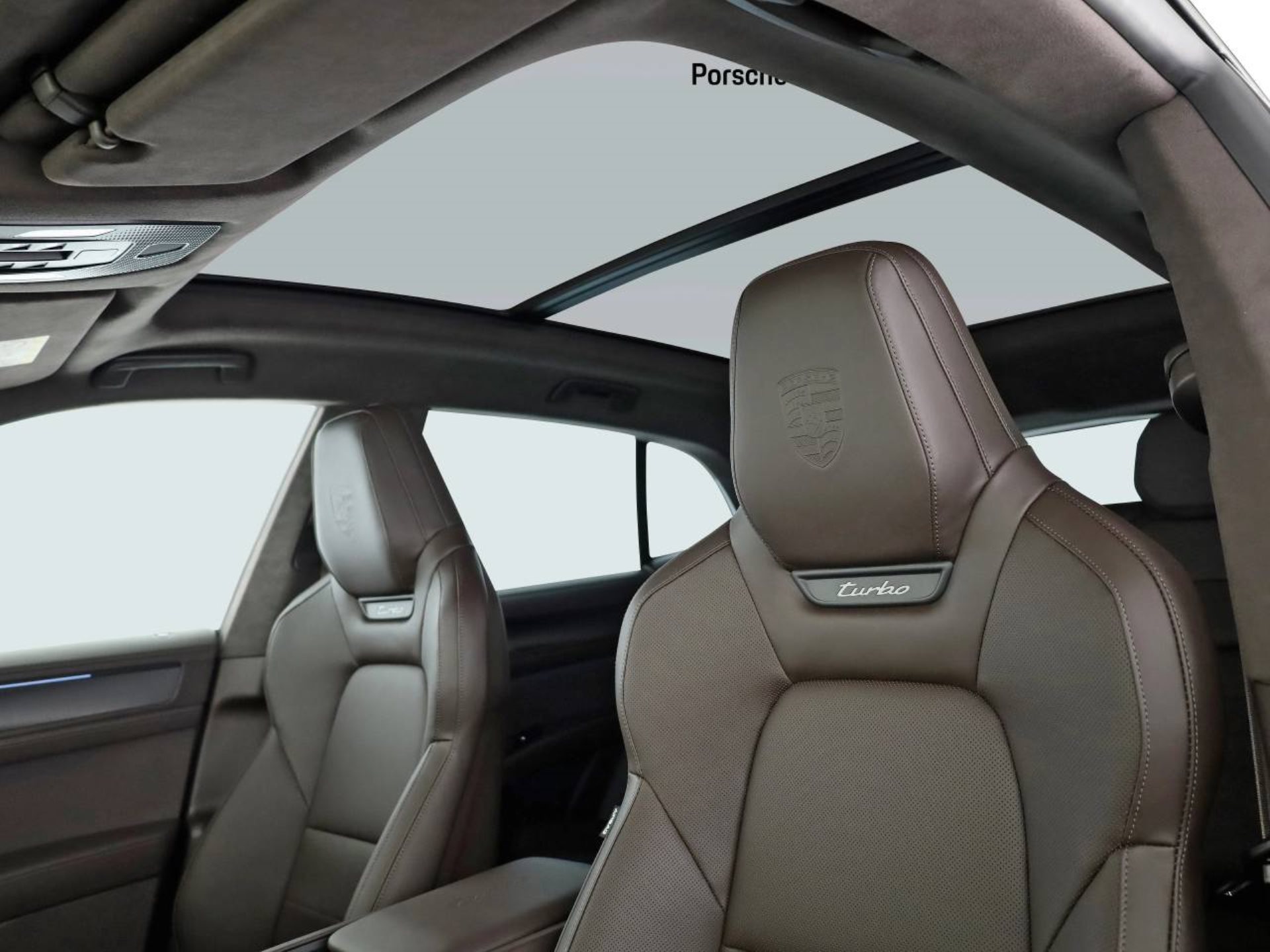 PORSCHE Cayenne Turbo Electric-image-10