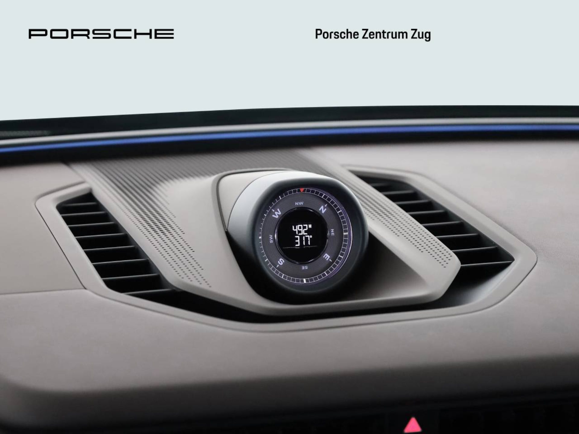 PORSCHE Cayenne Turbo Electric-image-17