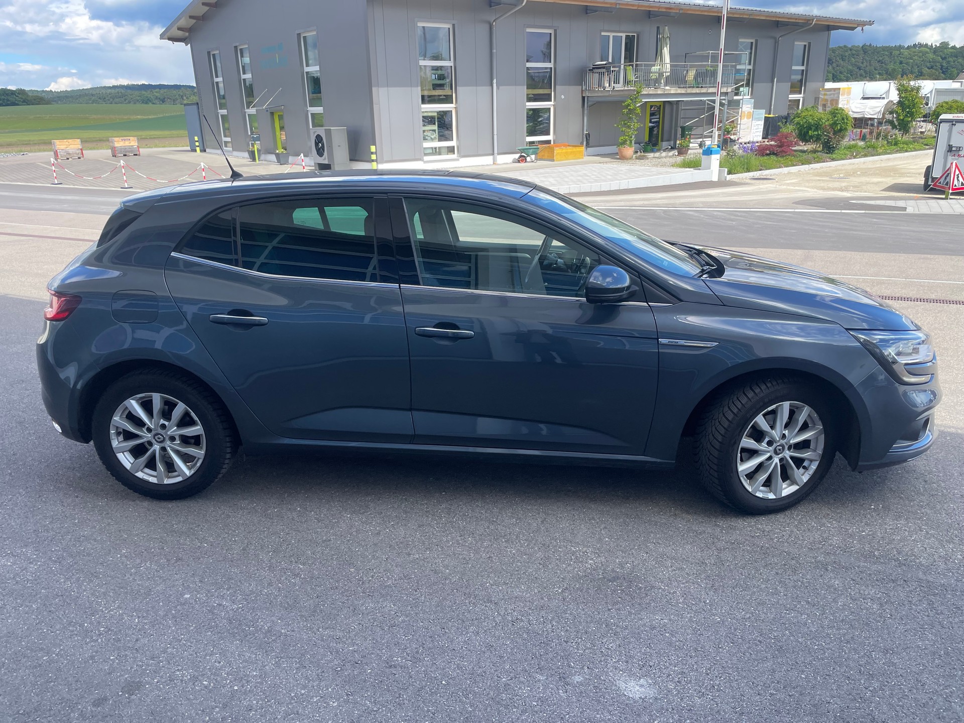 RENAULT Mégane 1.2 16V Turbo Bose EDC-image-3