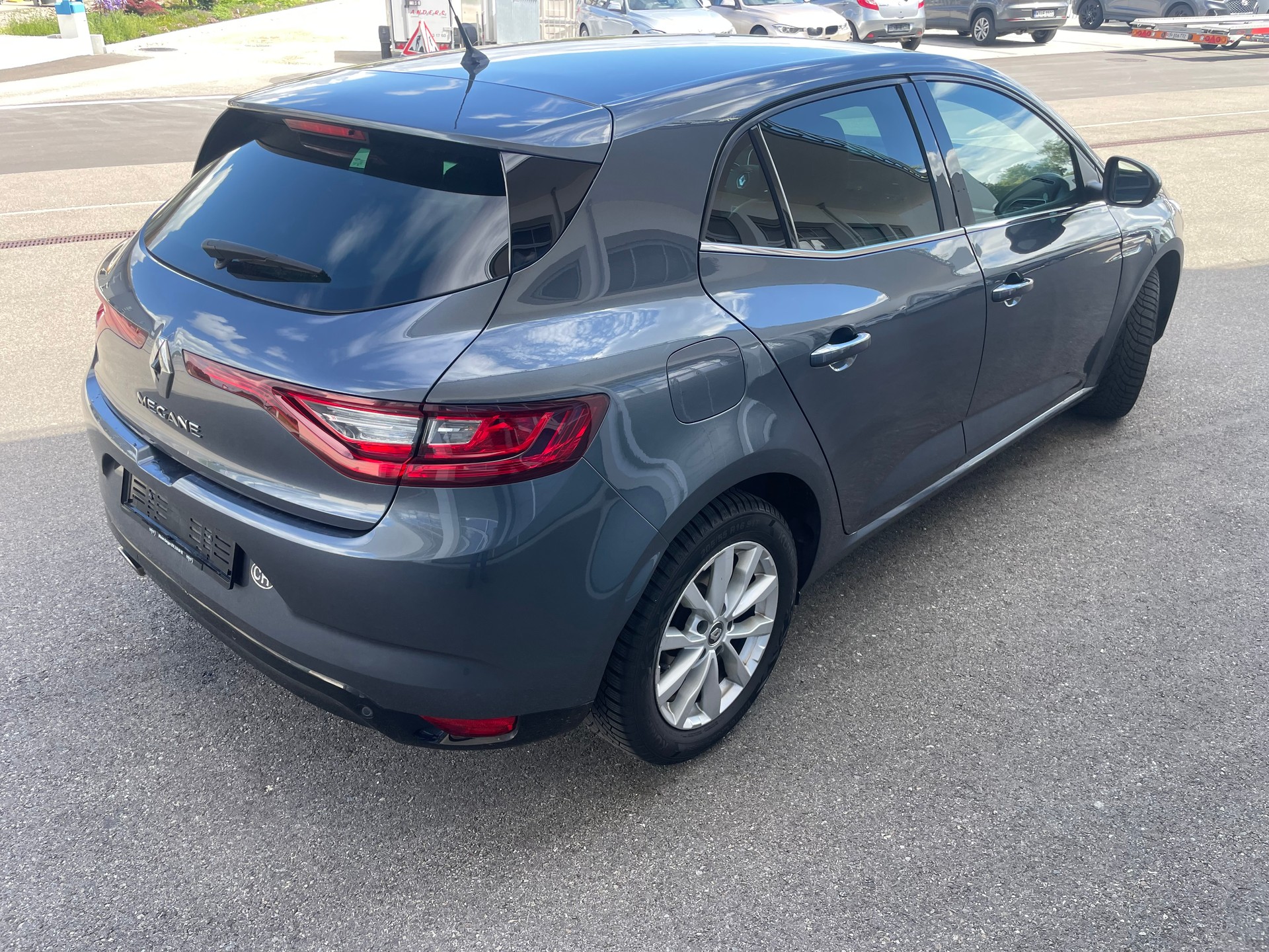 RENAULT Mégane 1.2 16V Turbo Bose EDC-image-5