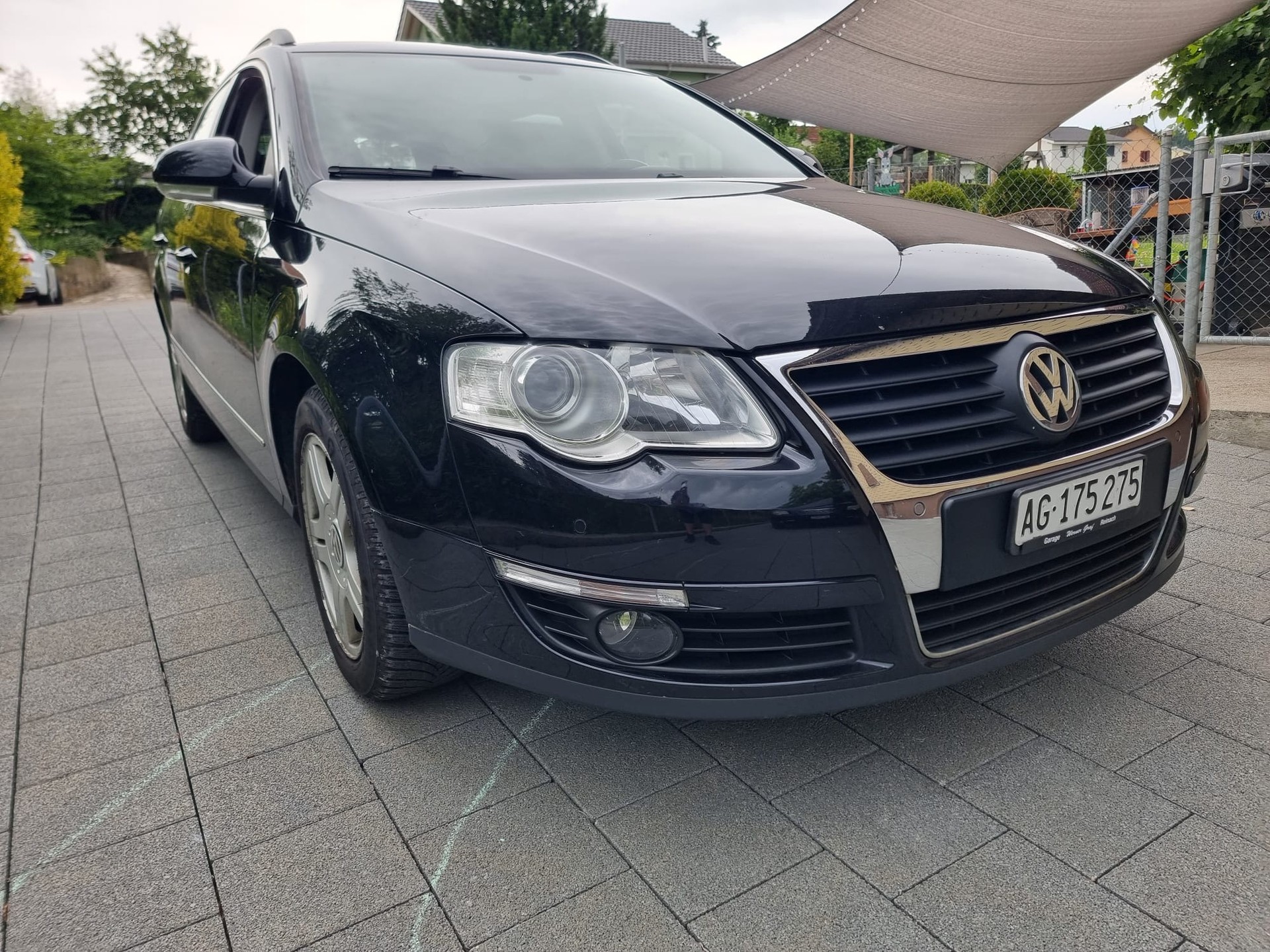 VW Passat Variant 1.8 TSI Sportline Tiptronic-image-0