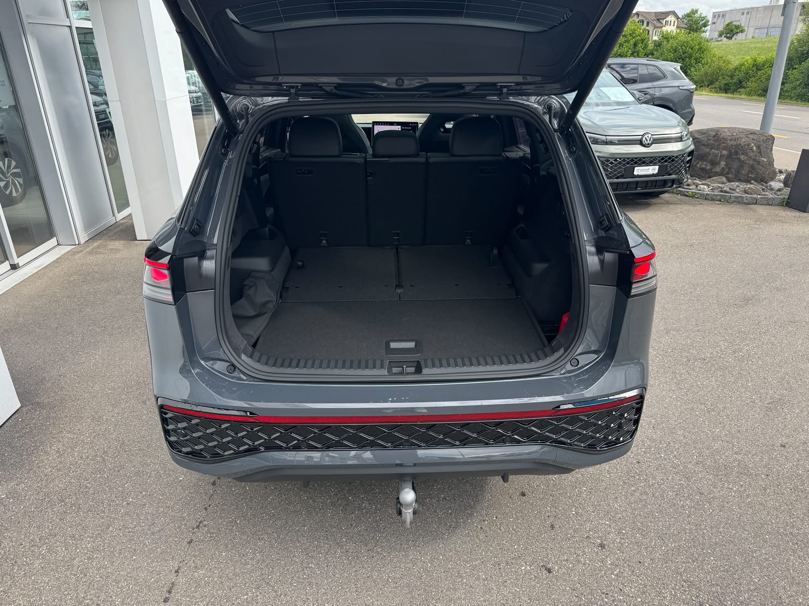 VW Tayron 2.0 TSI R-Line United DSG 4Motion-image-5