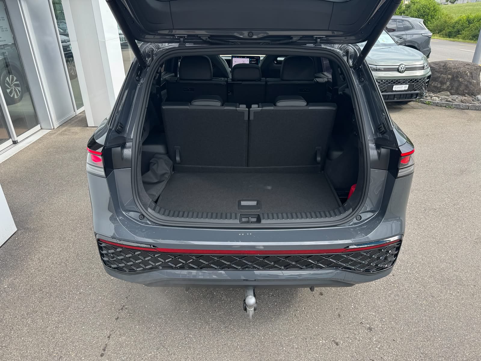 VW Tayron 2.0 TSI R-Line United DSG 4Motion-image-4