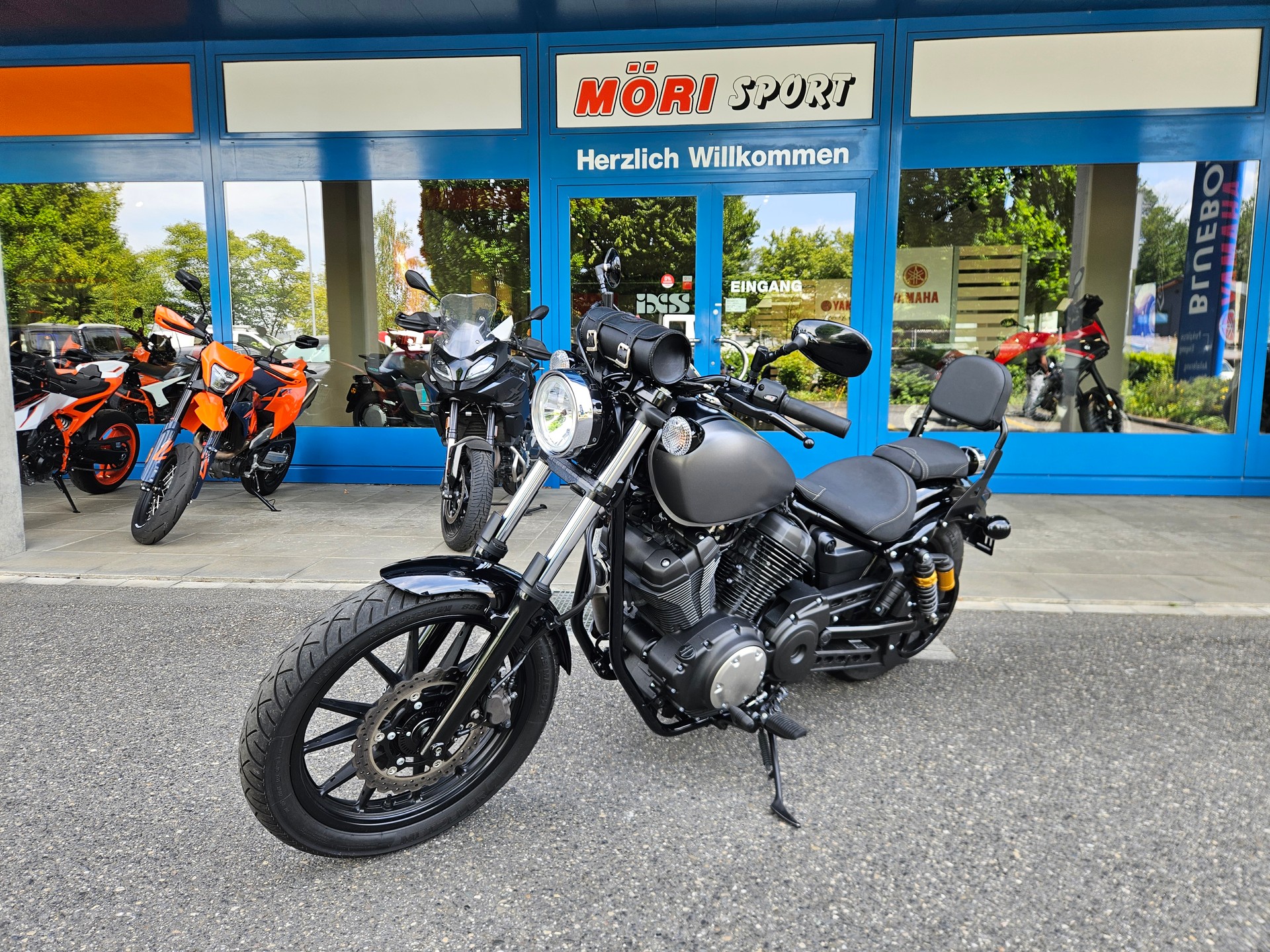 YAMAHA XV 950 R ABS-showroom-element-2