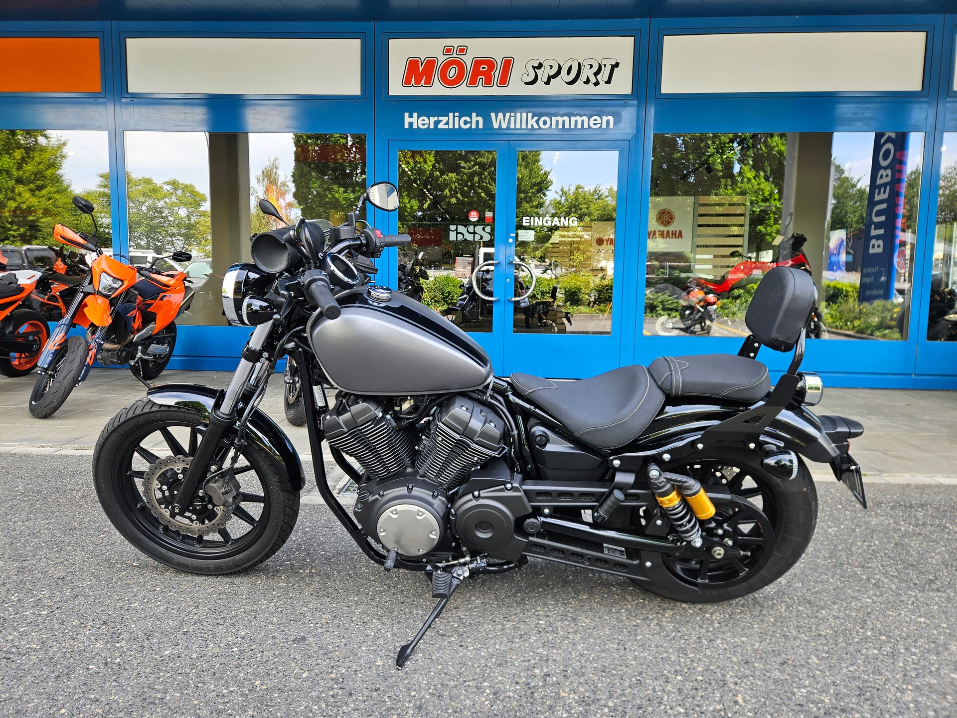 YAMAHA XV 950 R ABS-showroom-element-3