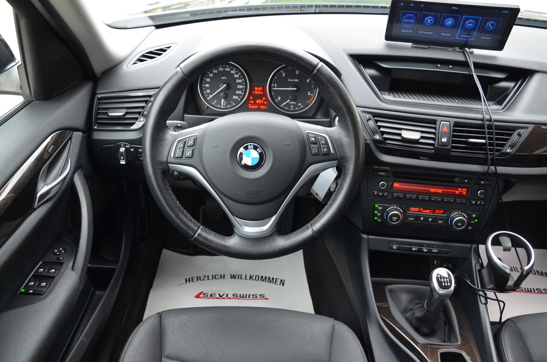 BMW X1 xDrive 18d xLine*Frisch ab MFK,1 Jahr oder 20'000km Garantie*-image-9