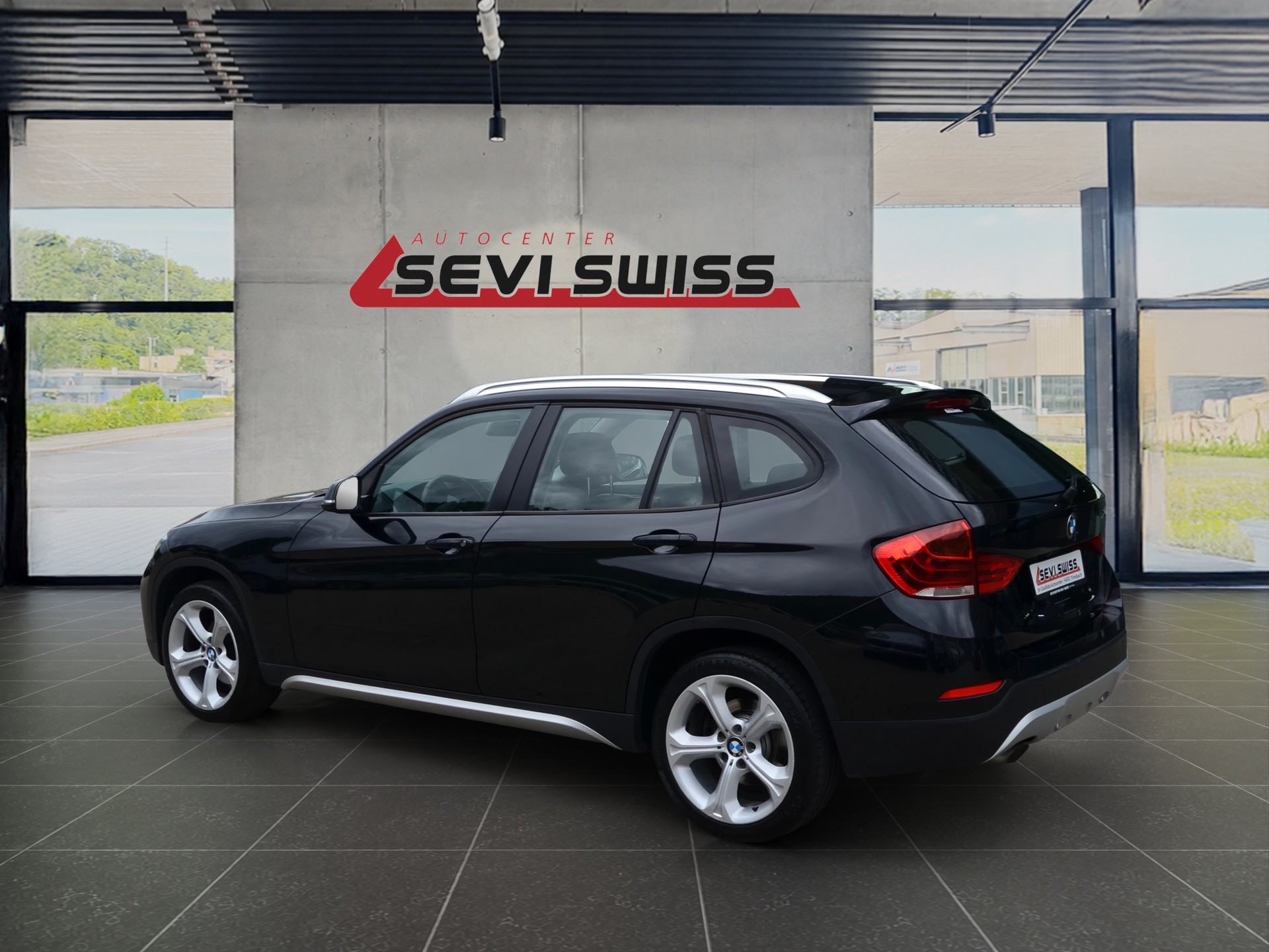 BMW X1 xDrive 18d xLine*Frisch ab MFK,1 Jahr oder 20'000km Garantie*-image-3
