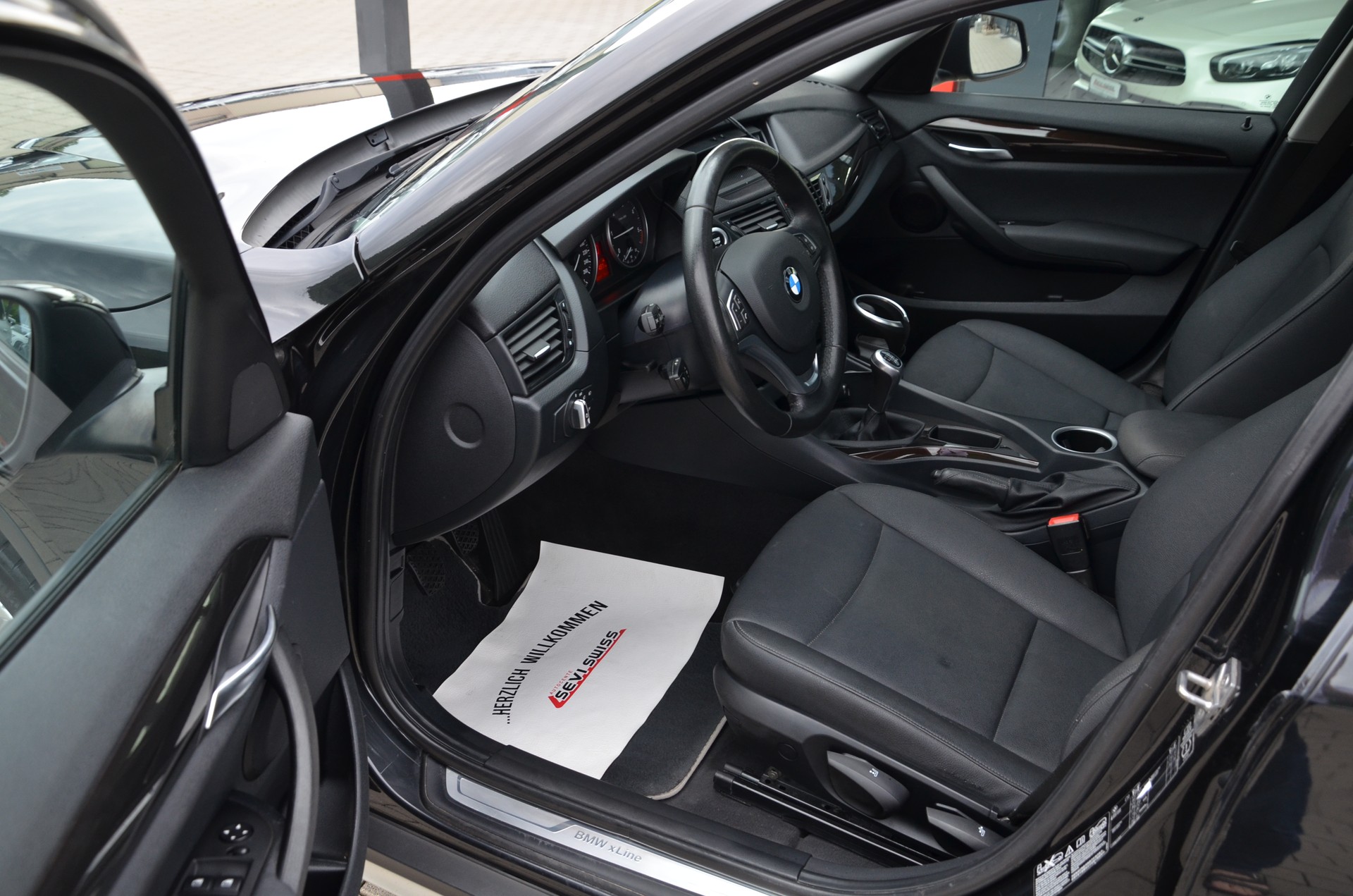 BMW X1 xDrive 18d xLine*Frisch ab MFK,1 Jahr oder 20'000km Garantie*-image-7