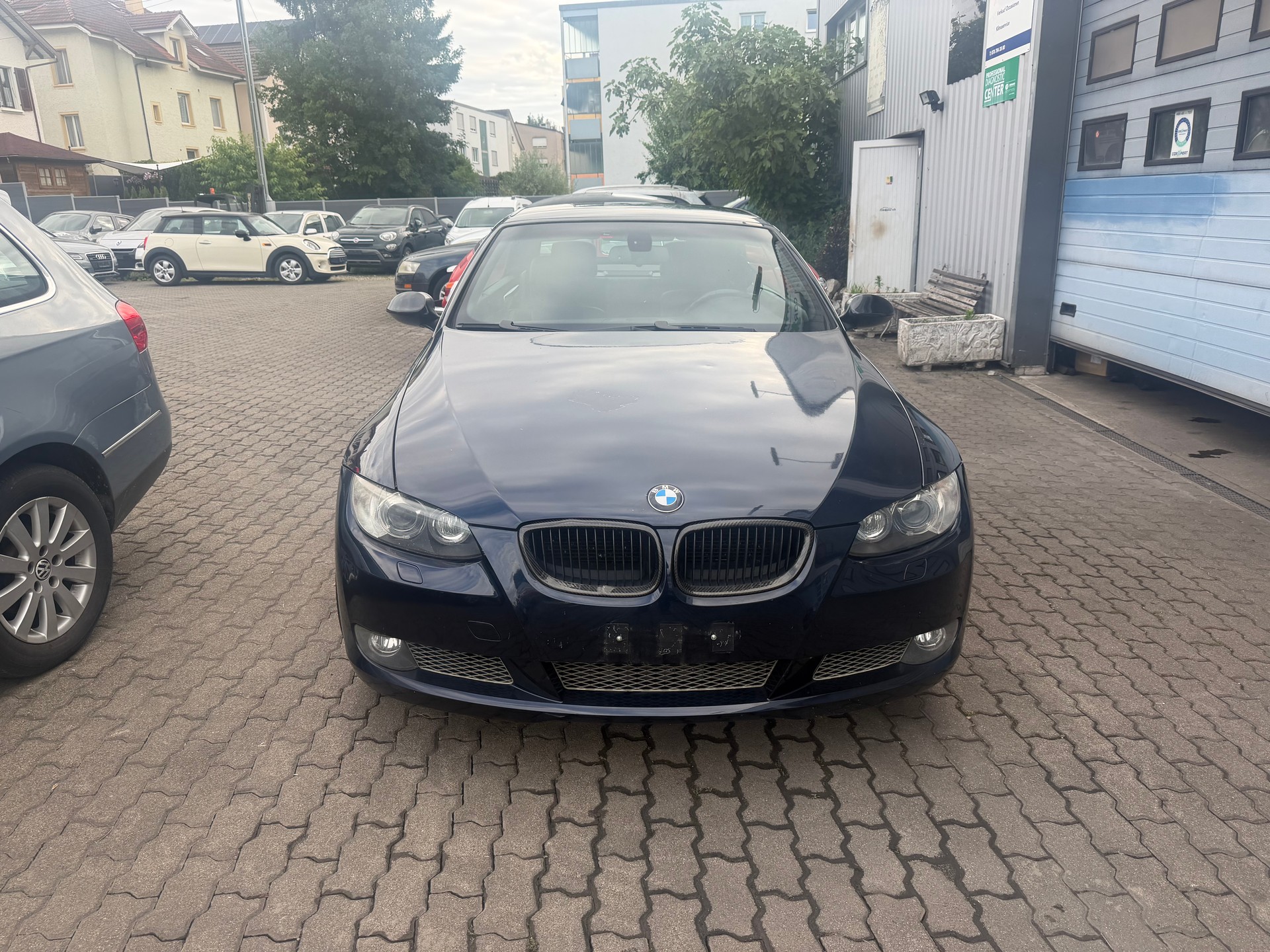 BMW 335i Cabriolet-image-0