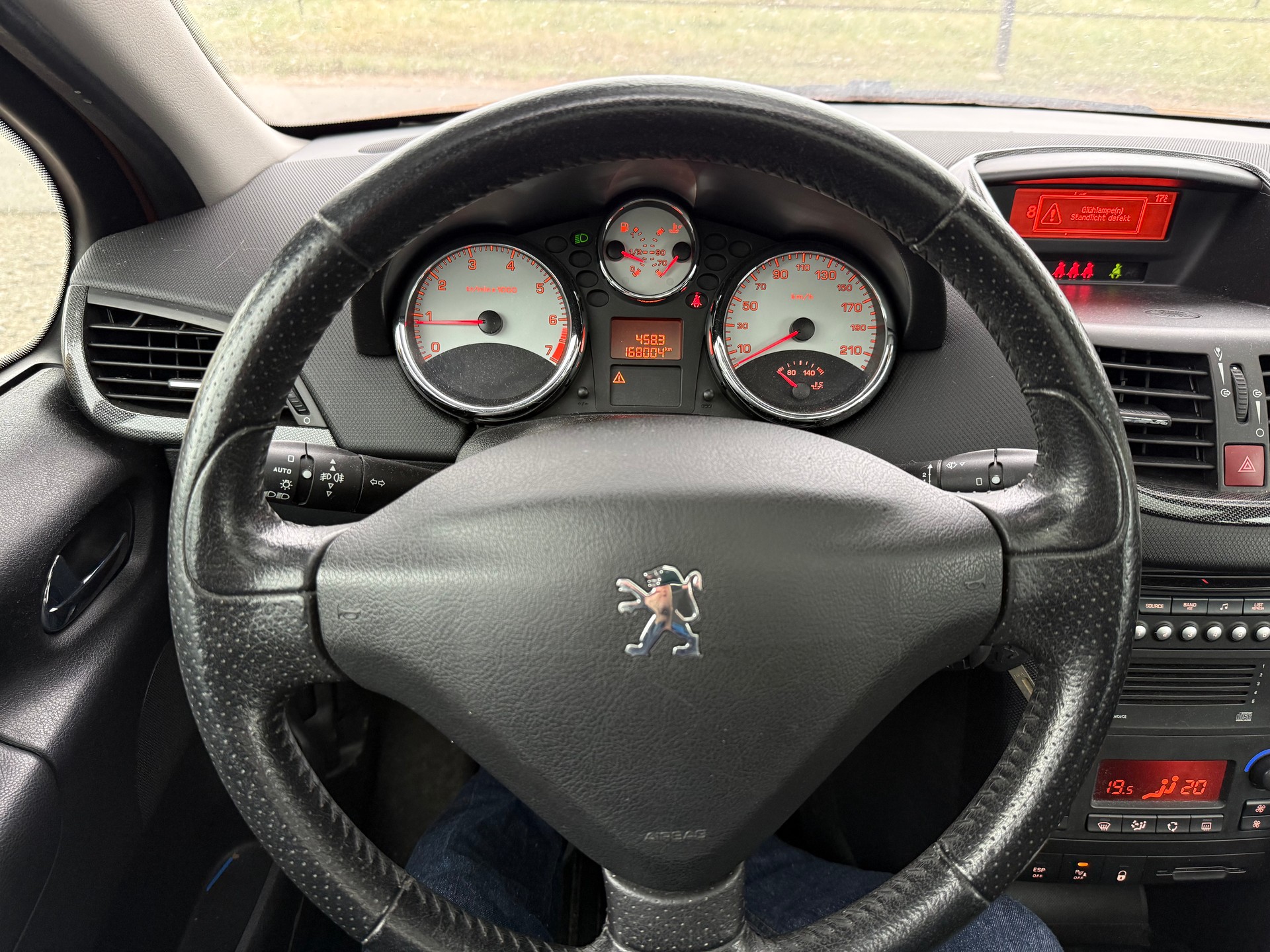 PEUGEOT 207 1.6 16V Turbo XSI-image-11