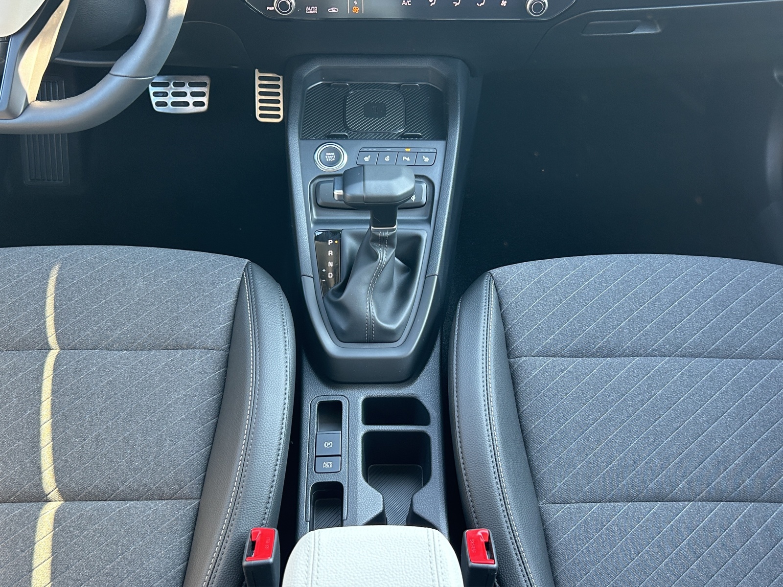 KIA Stonic 1.0 T-GDi MHEV GT-Line-image-13