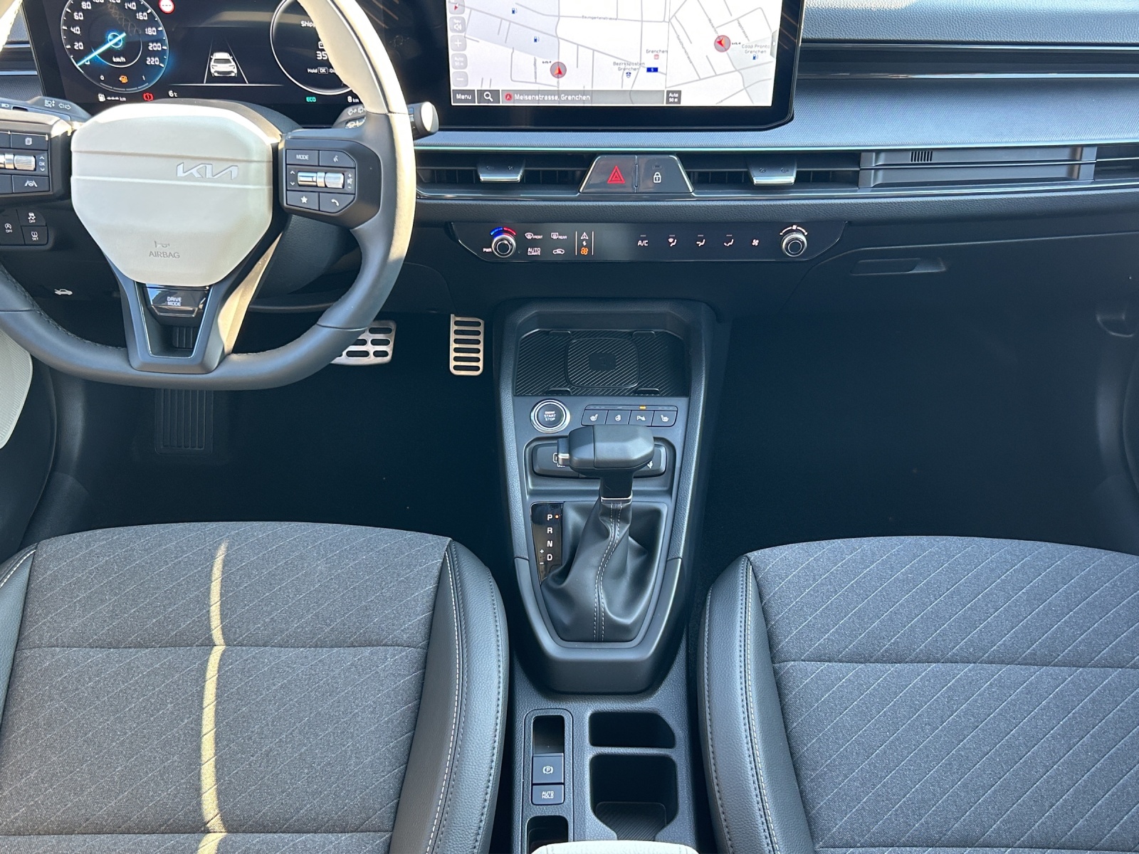 KIA Stonic 1.0 T-GDi MHEV GT-Line-image-11