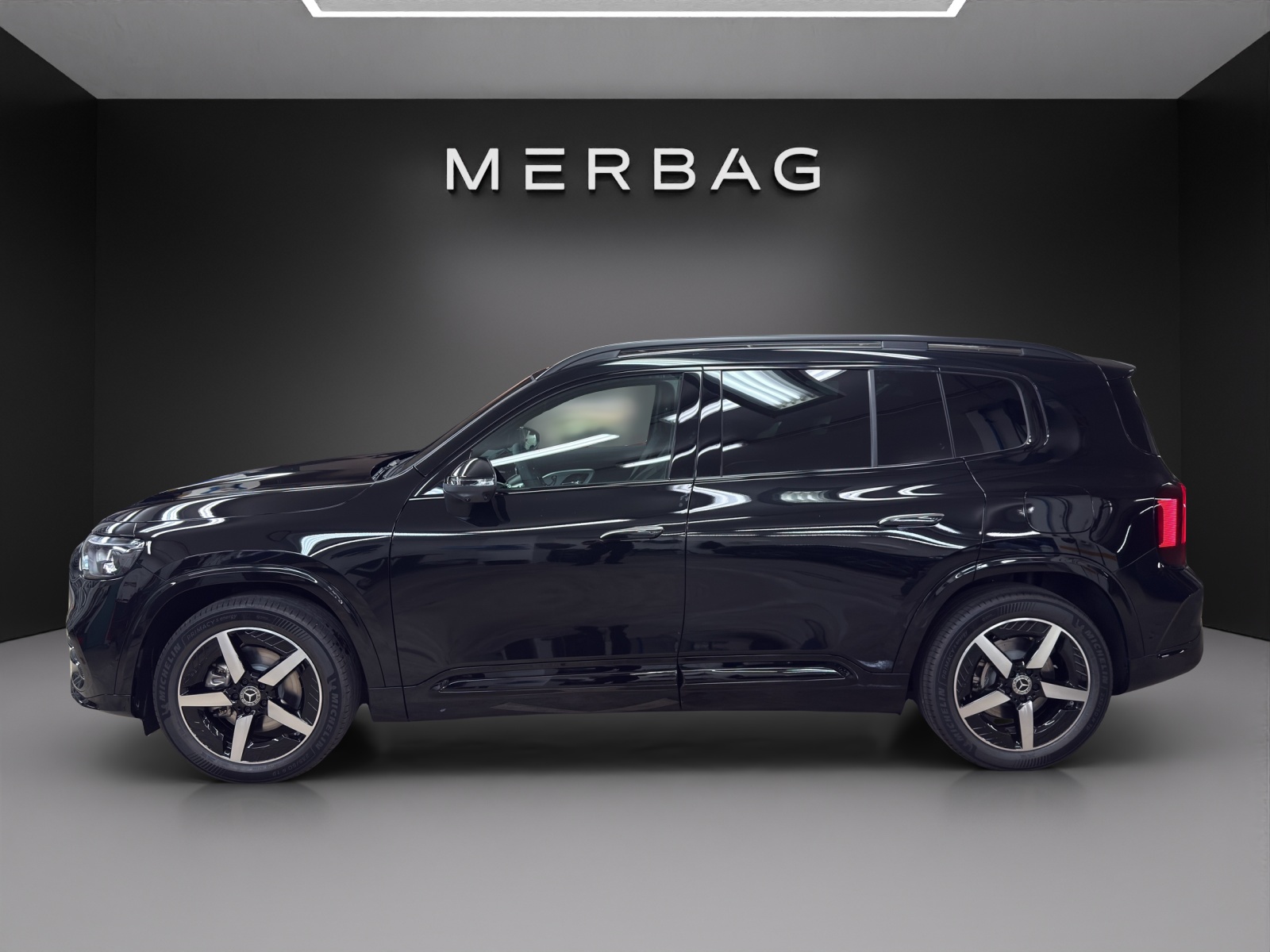 MERCEDES-BENZ GLB 220 4Matic 8G-Tronic-image-1