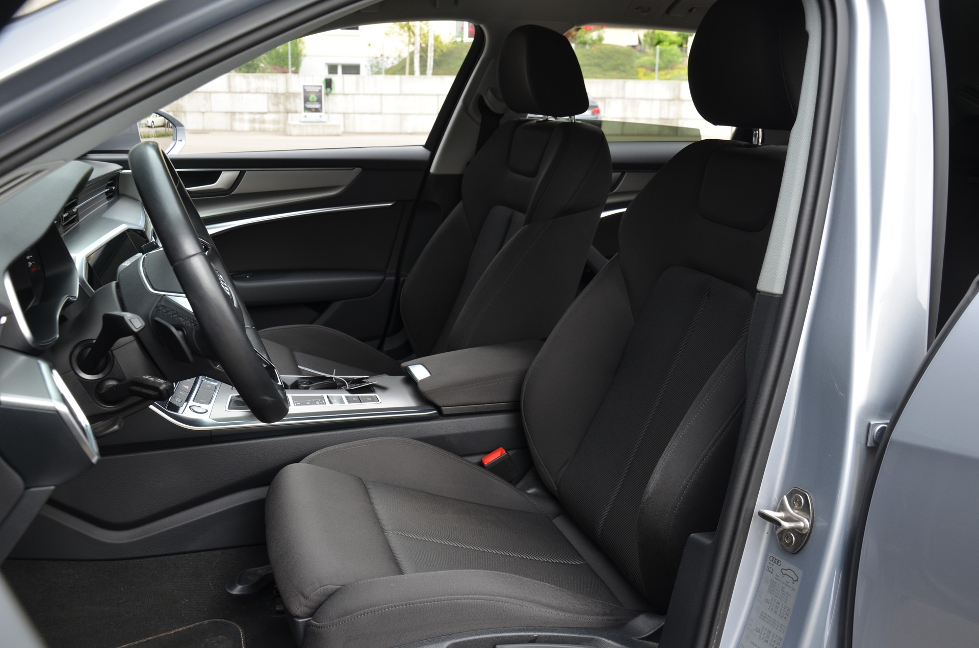 AUDI A6 Avant 40 TDI advanced quattro S-tronic-image-11