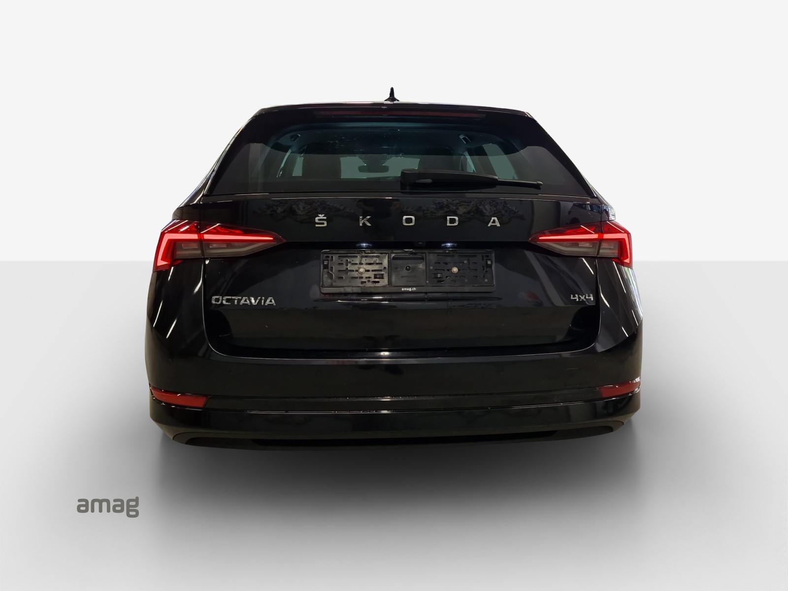 SKODA Octavia Combi 2.0 TDI DSG Ambition 4x4-image-3