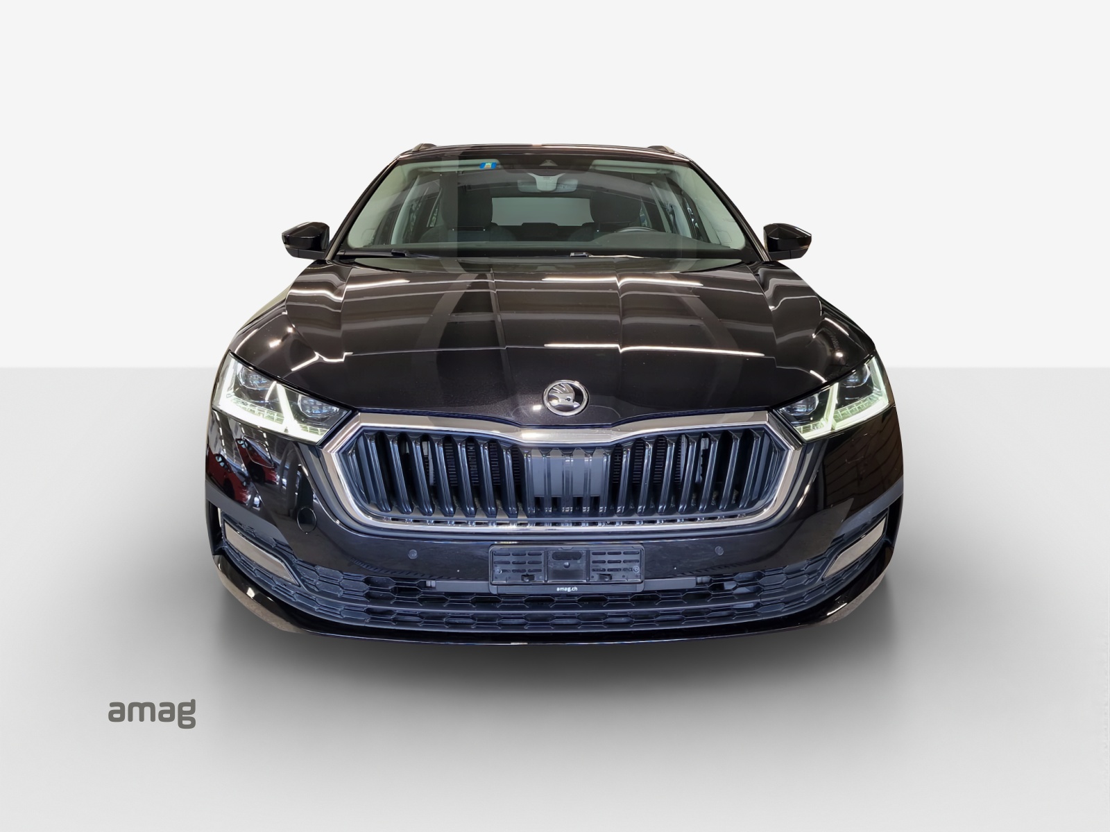 SKODA Octavia Combi 2.0 TDI DSG Ambition 4x4-image-1