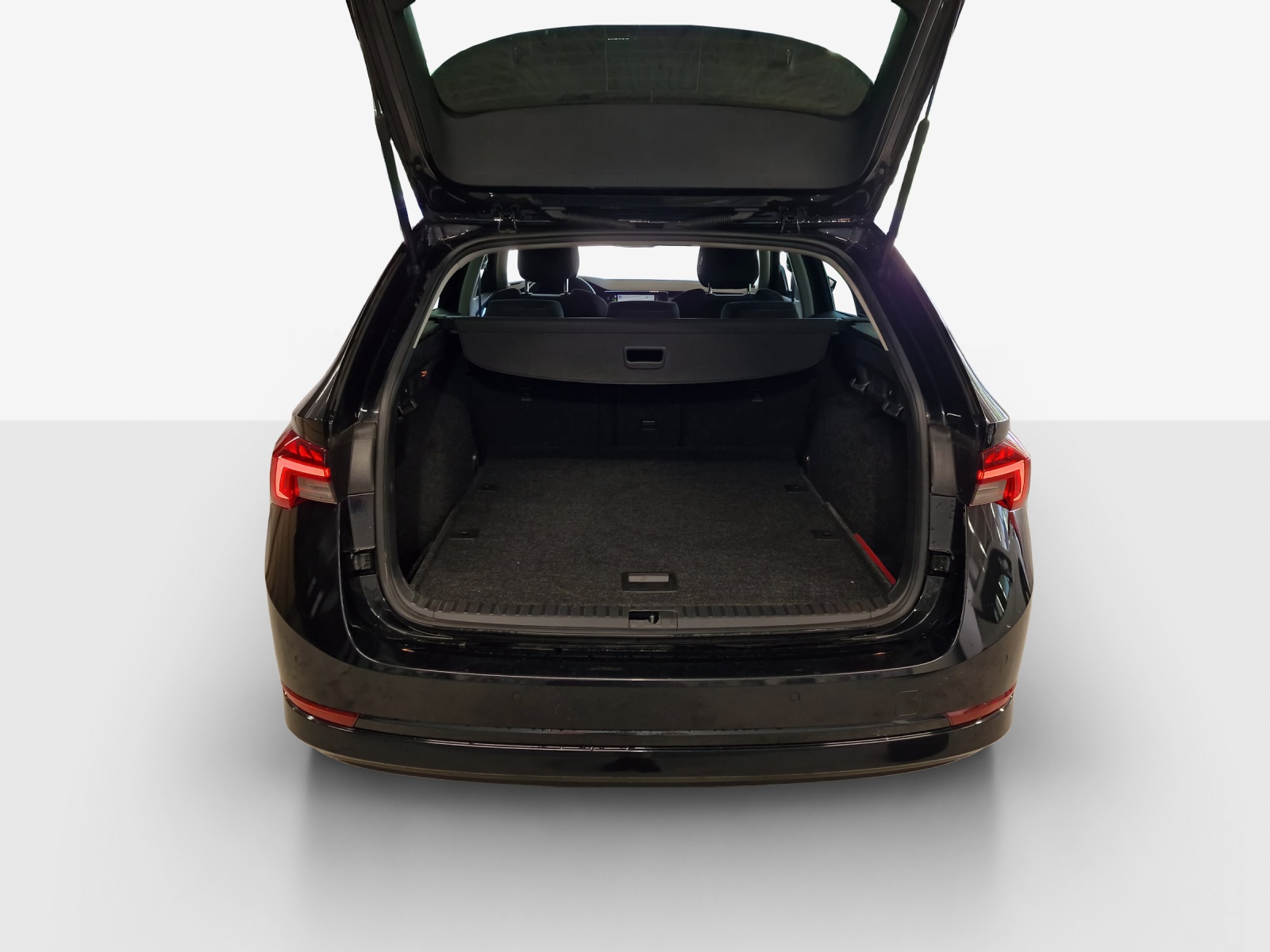 SKODA Octavia Combi 2.0 TDI DSG Ambition 4x4-image-10