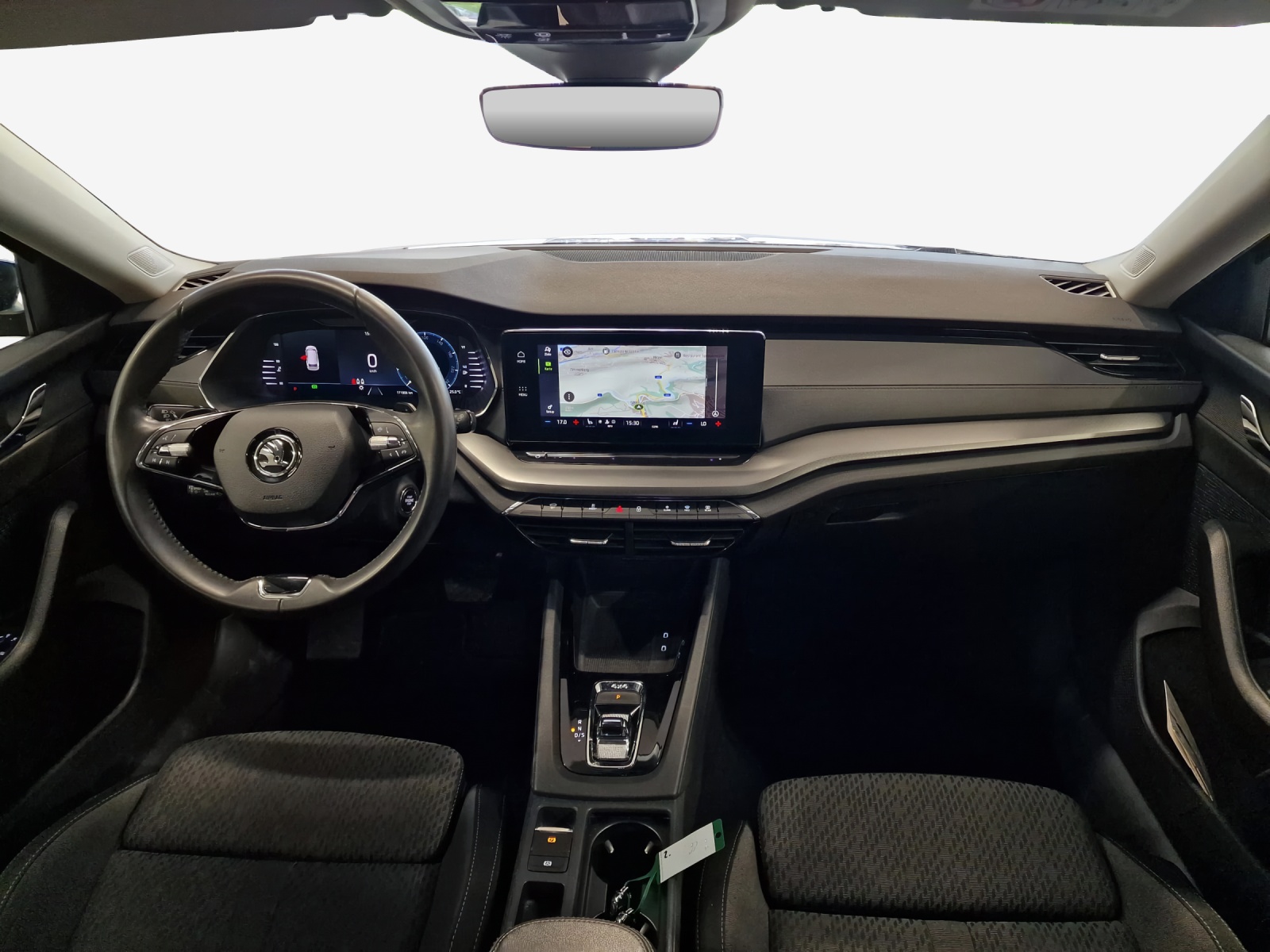SKODA Octavia Combi 2.0 TDI DSG Ambition 4x4-image-8