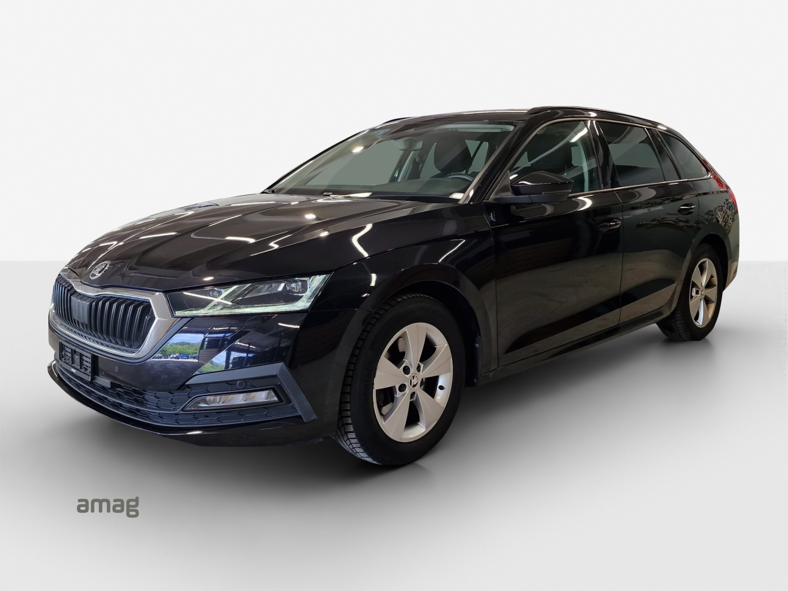 SKODA Octavia Combi 2.0 TDI DSG Ambition 4x4-image-0