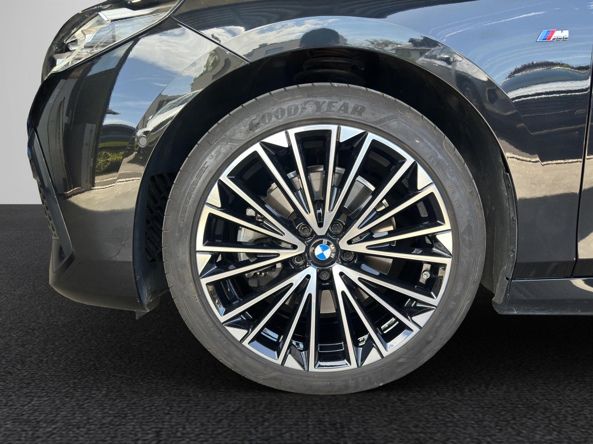BMW 223i xDrive M SPORTPAKET Active Tourer-image-9